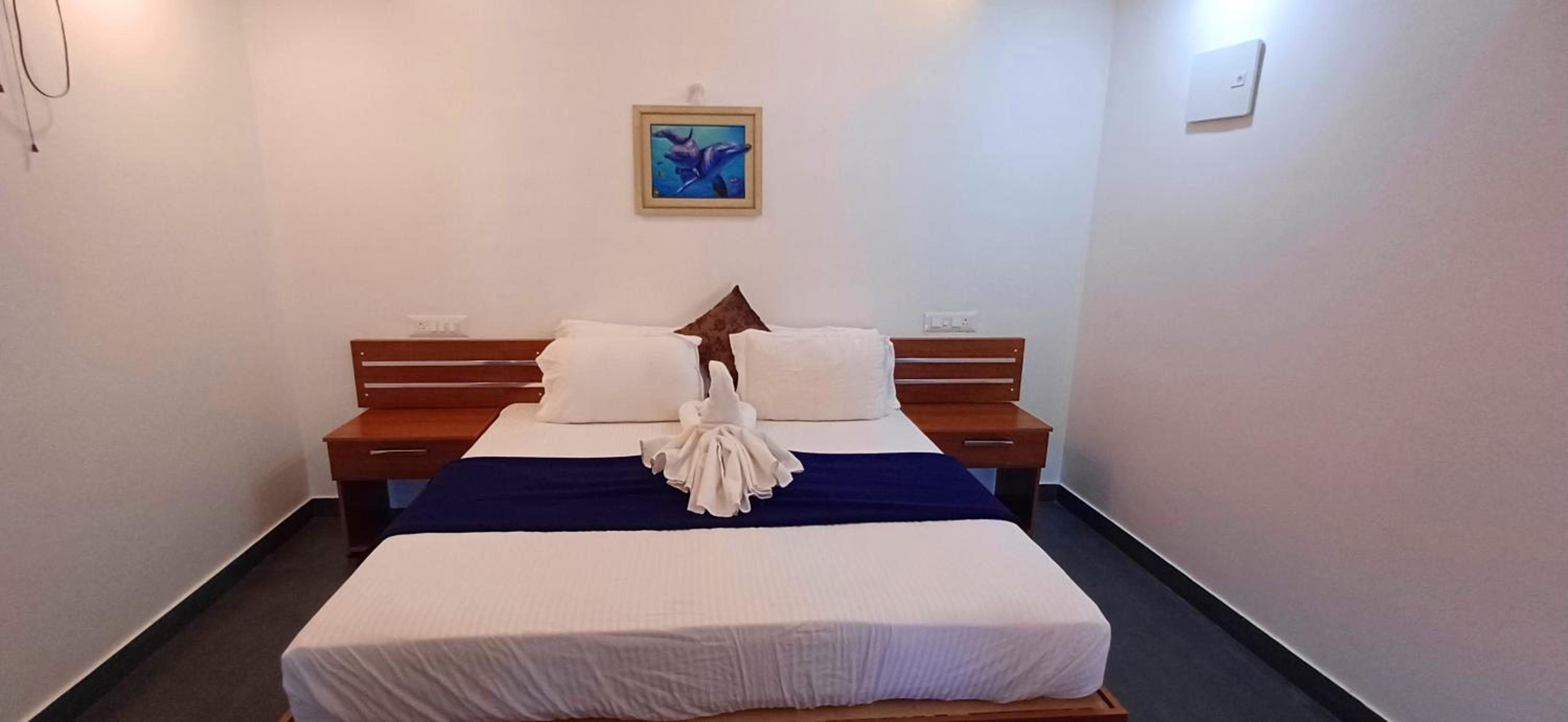 Empire Single Bedroom Villa with Common Pool view 3