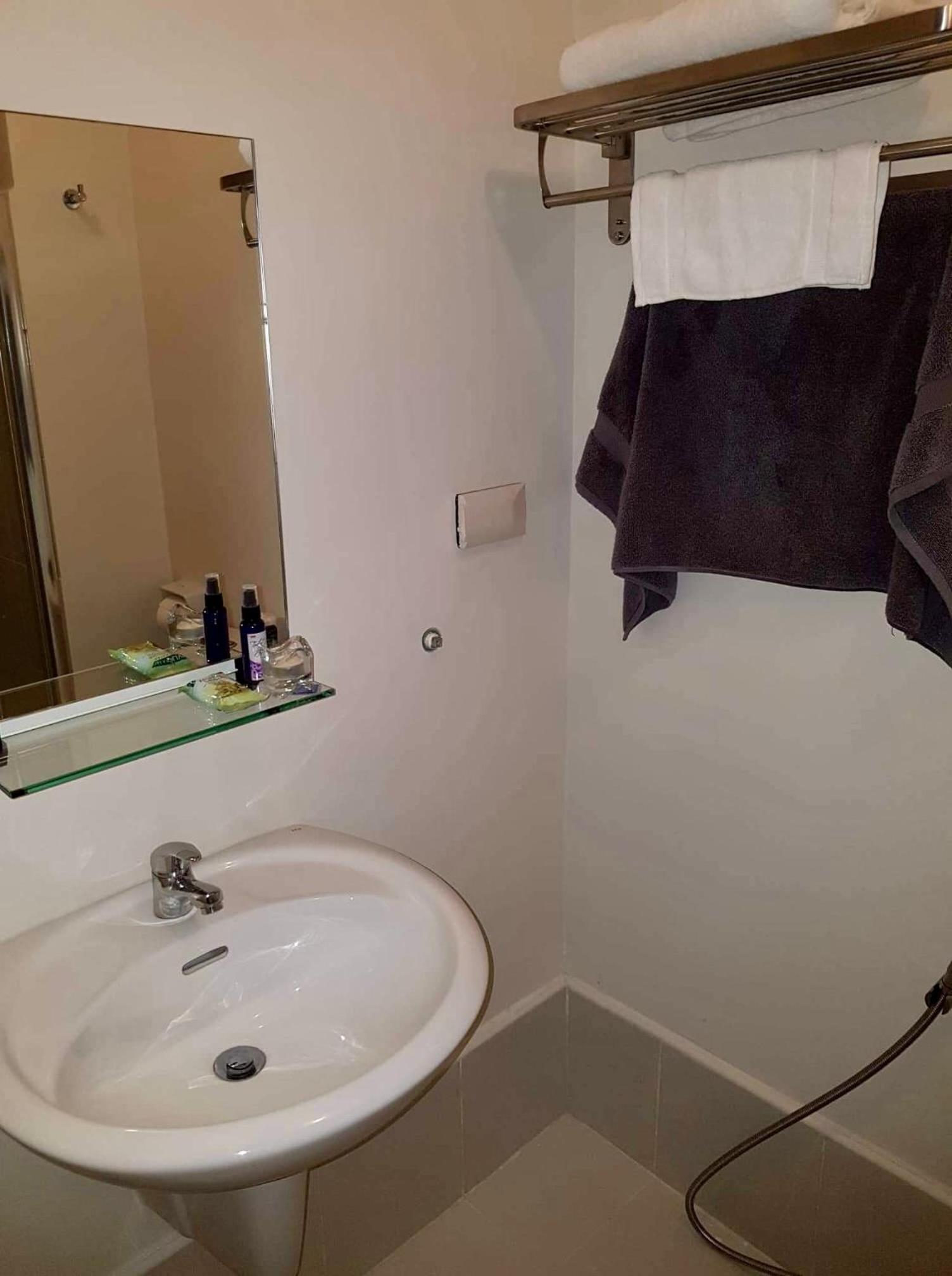 JR Studio Luxe 1824 at Princeton Residences view 4