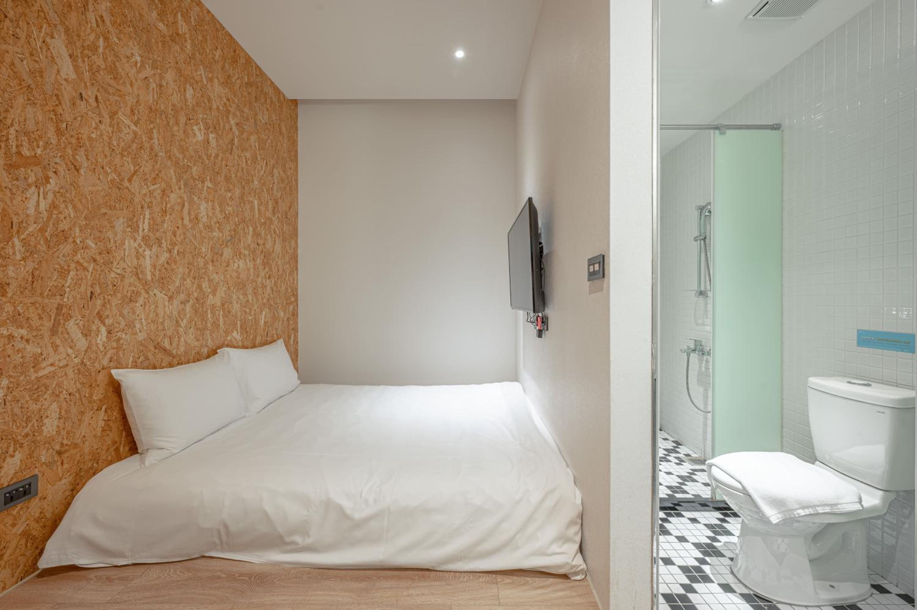 Light Hostel Hualien