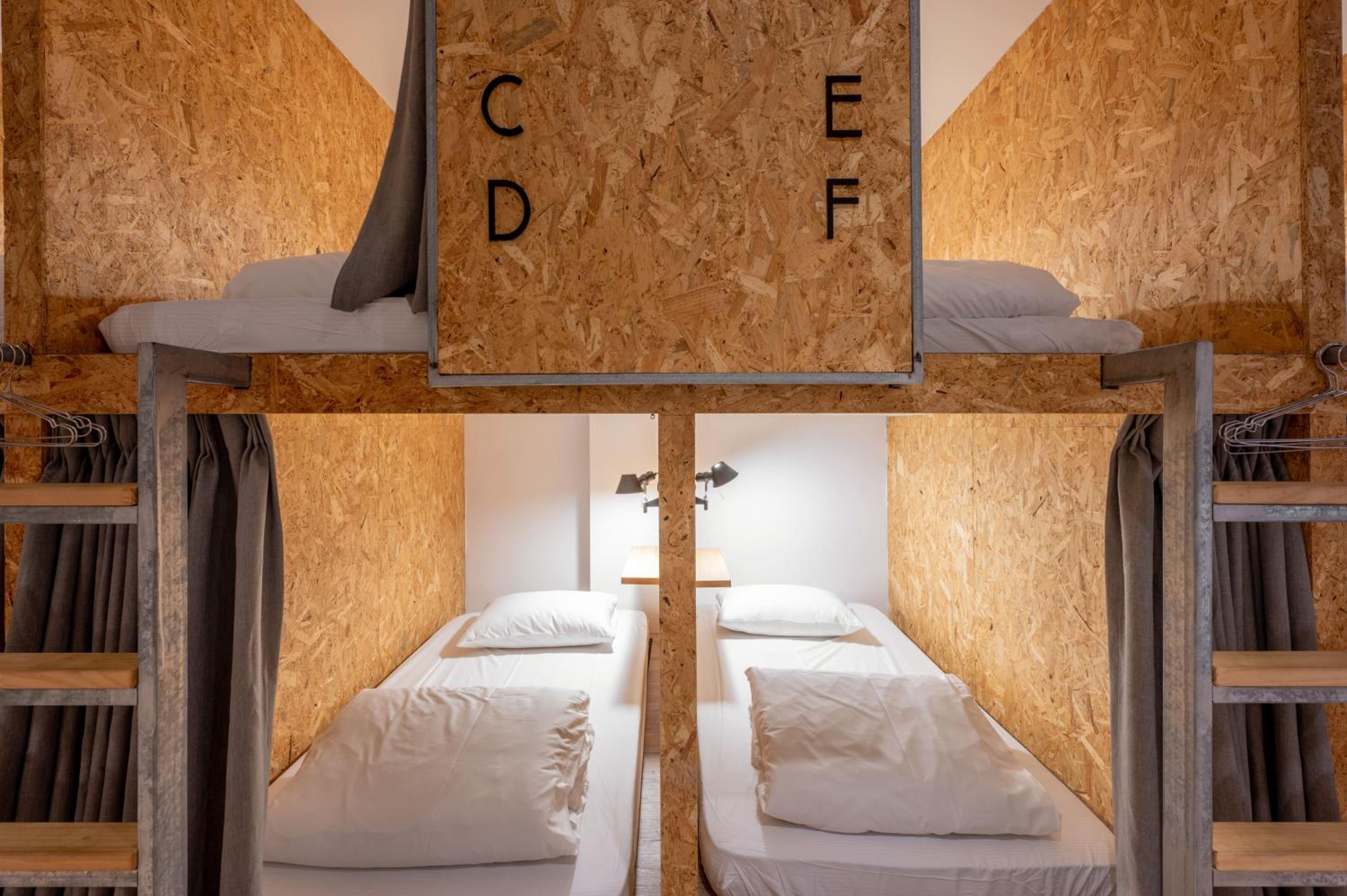 Light Hostel Hualien