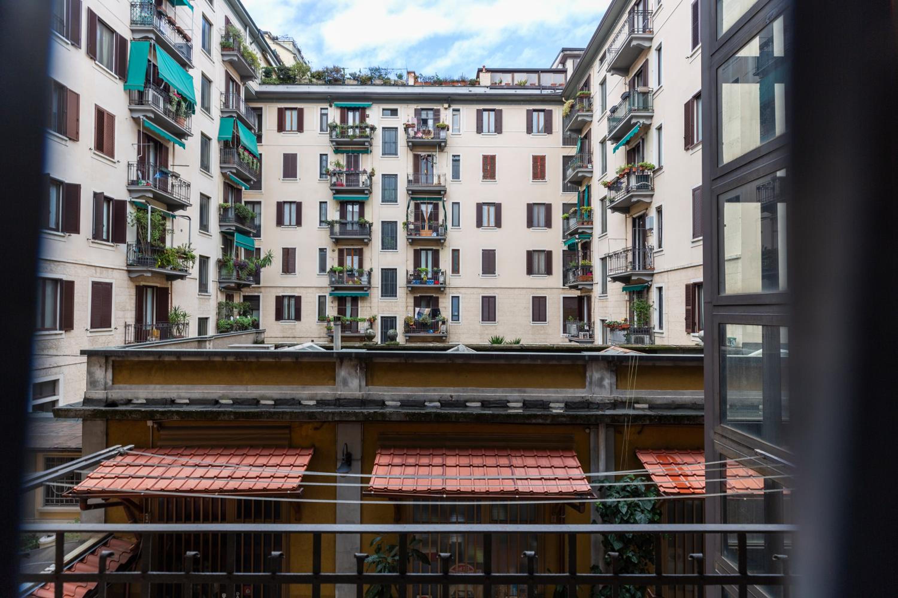 Magic Place en Milan — other