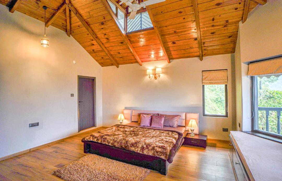 The Grey House Exotic Luxury-Villa view 3