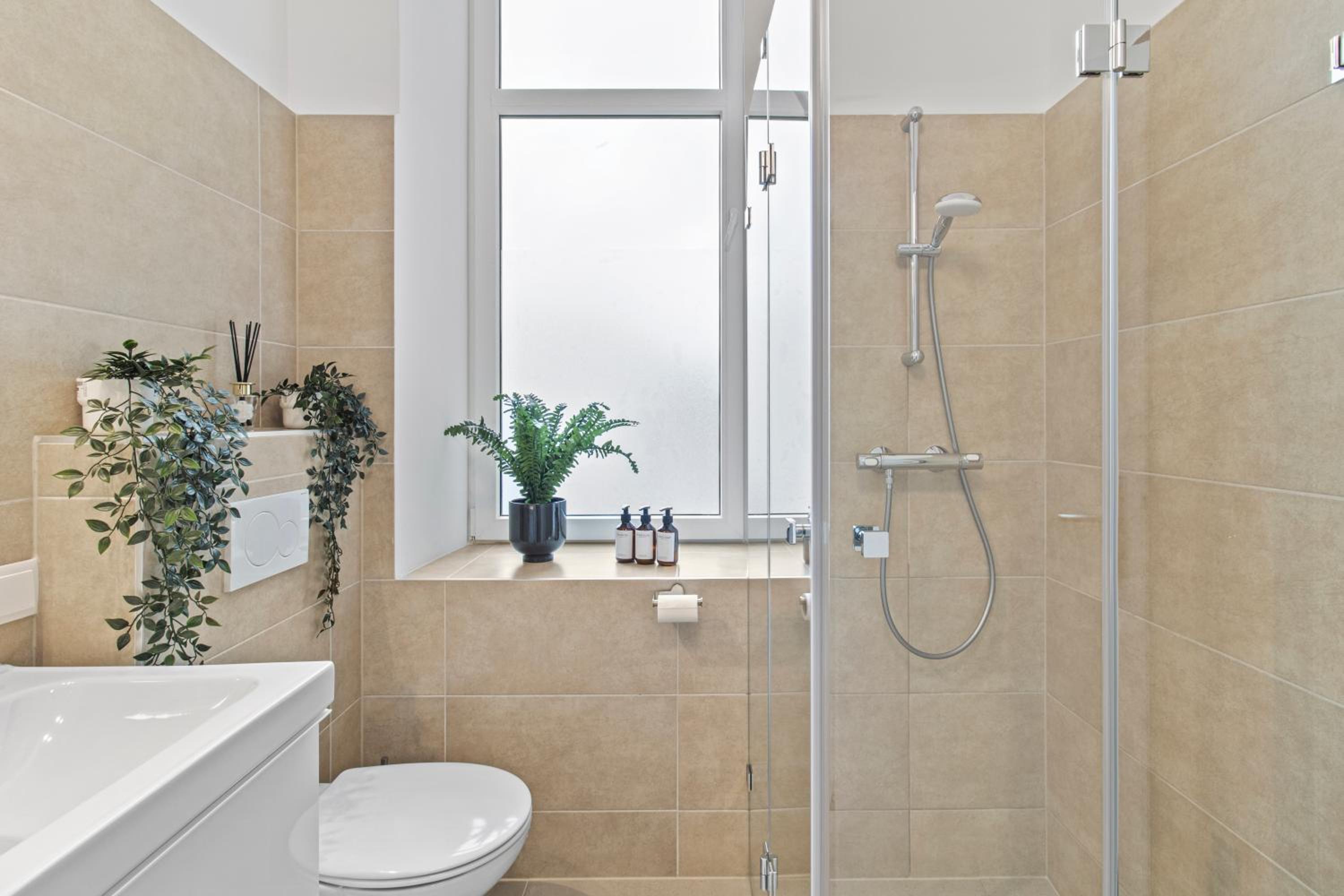 Balcony Apartment, 4 min to U3 Zipperer Straße