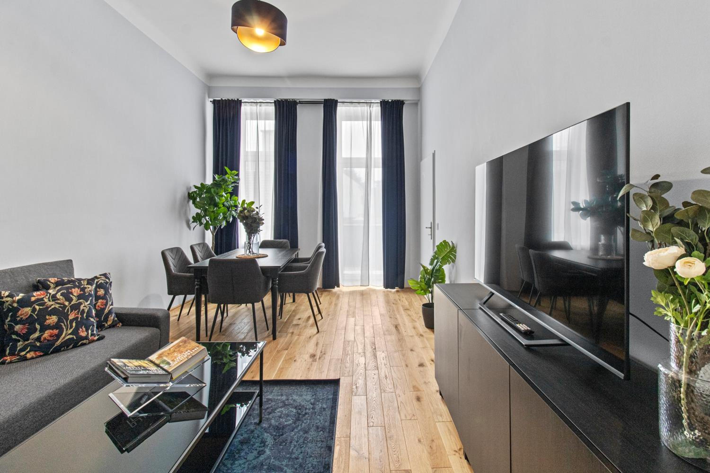 Balcony Apartment, 4 min to U3 Zipperer Straße