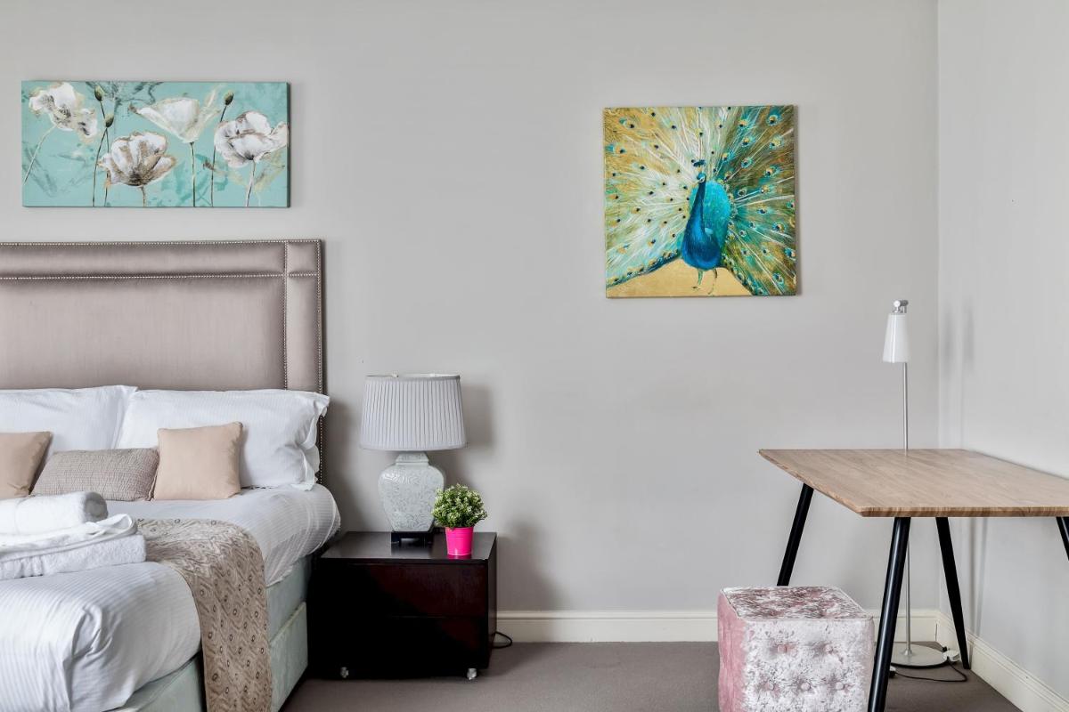 Fulham Amazing 2-Bedroom House by Central London