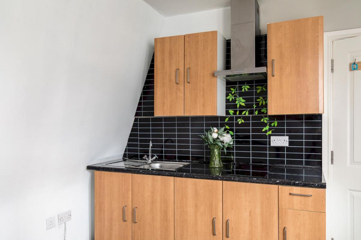 Fulham Amazing 2-Bedroom House by Central London