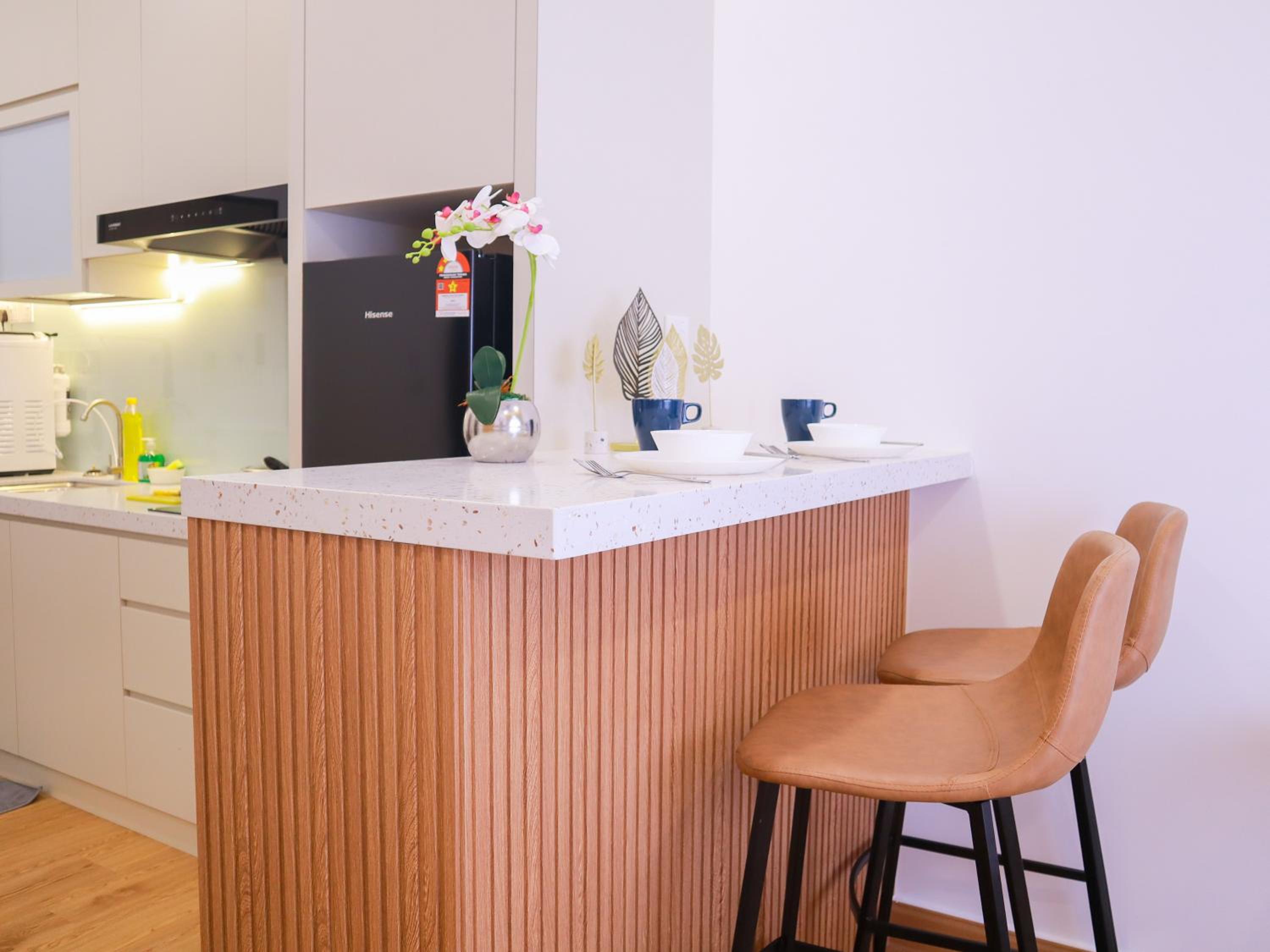 Twin Tower Residence by Nest Home【5 mins walk to CIQ】