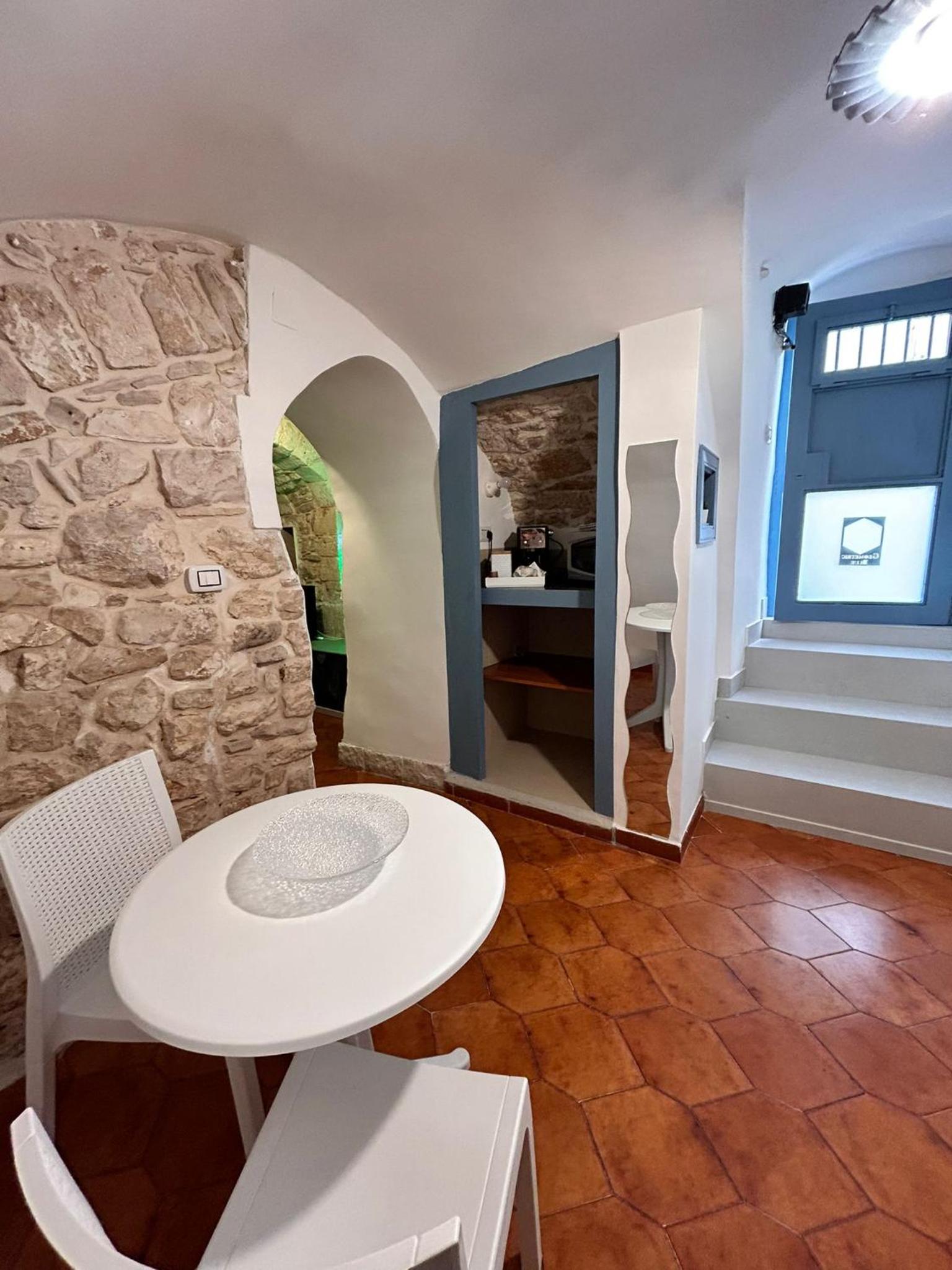 GEOMETRIC BLUE photo 4