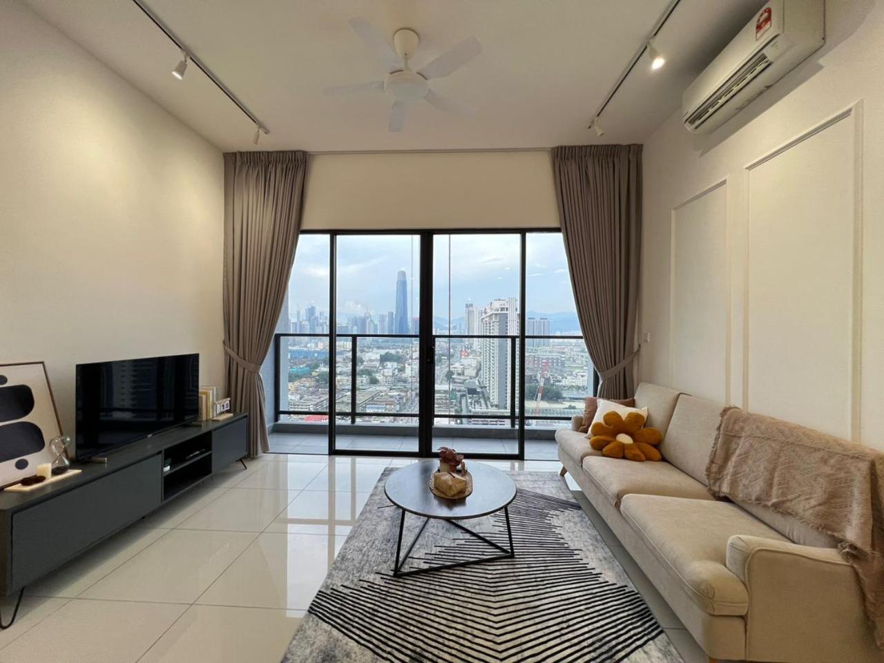 KLCity & KLCC View Modern Style 2R2B - 6 pax