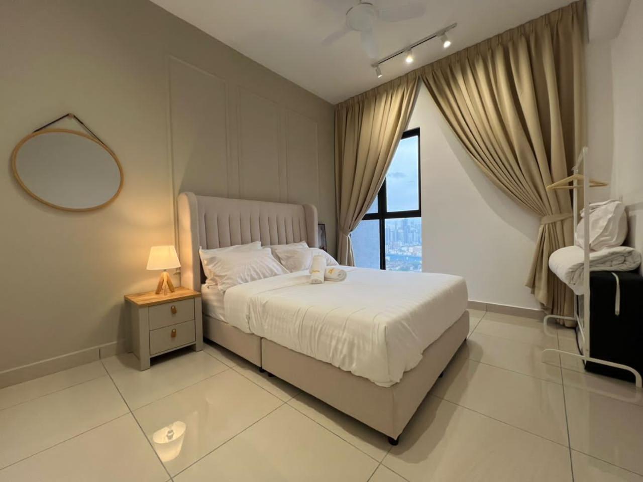 KLCity & KLCC View Modern Style 2R2B - 6 pax