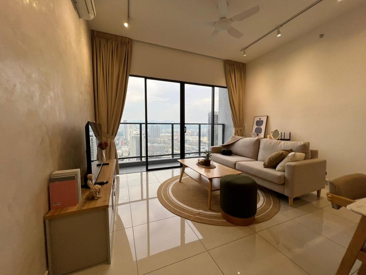 KLCity & KLCC View Modern Style 2R2B - 6 pax