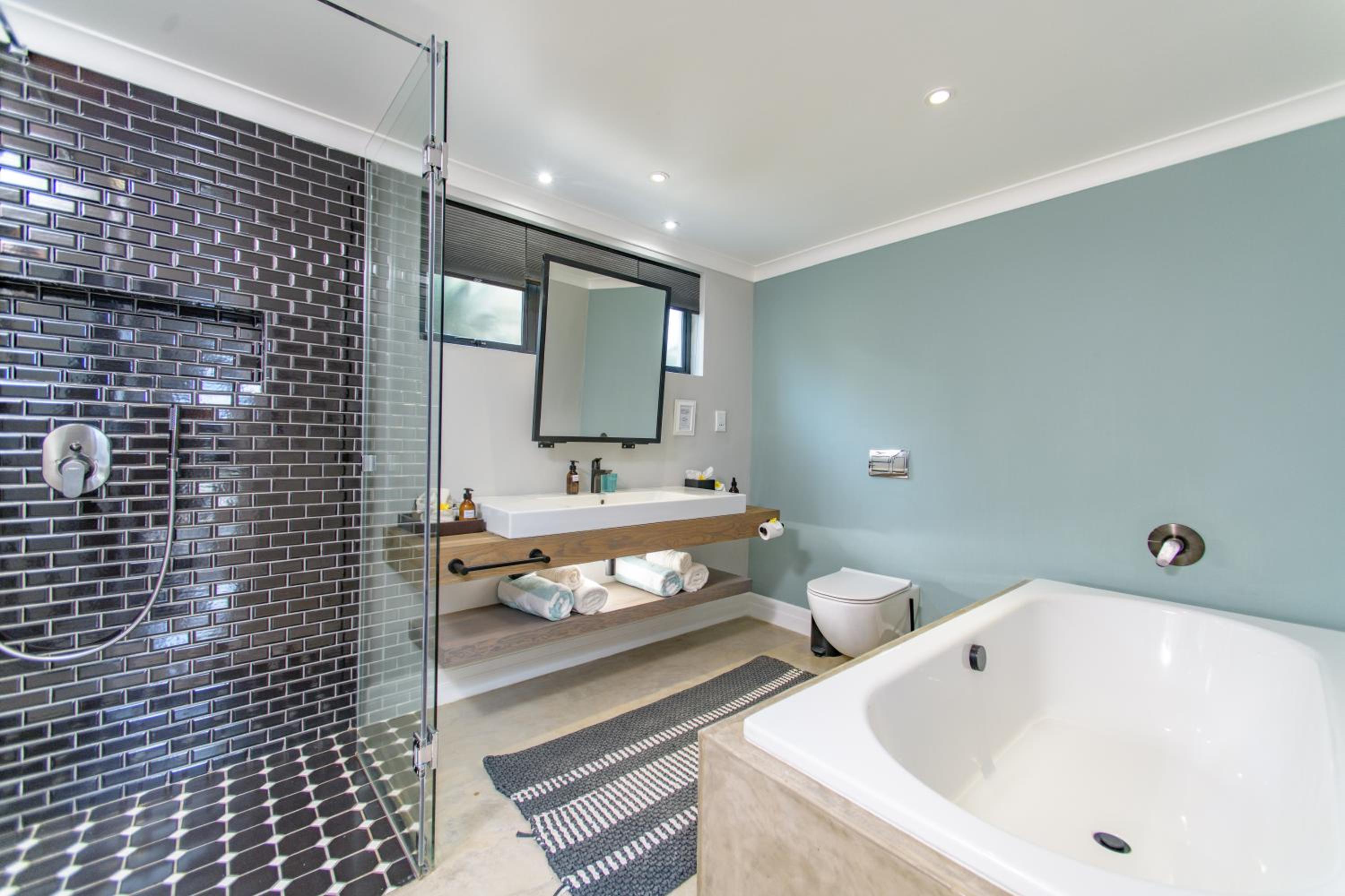 Valley Lodge - Babanango Game Reserve