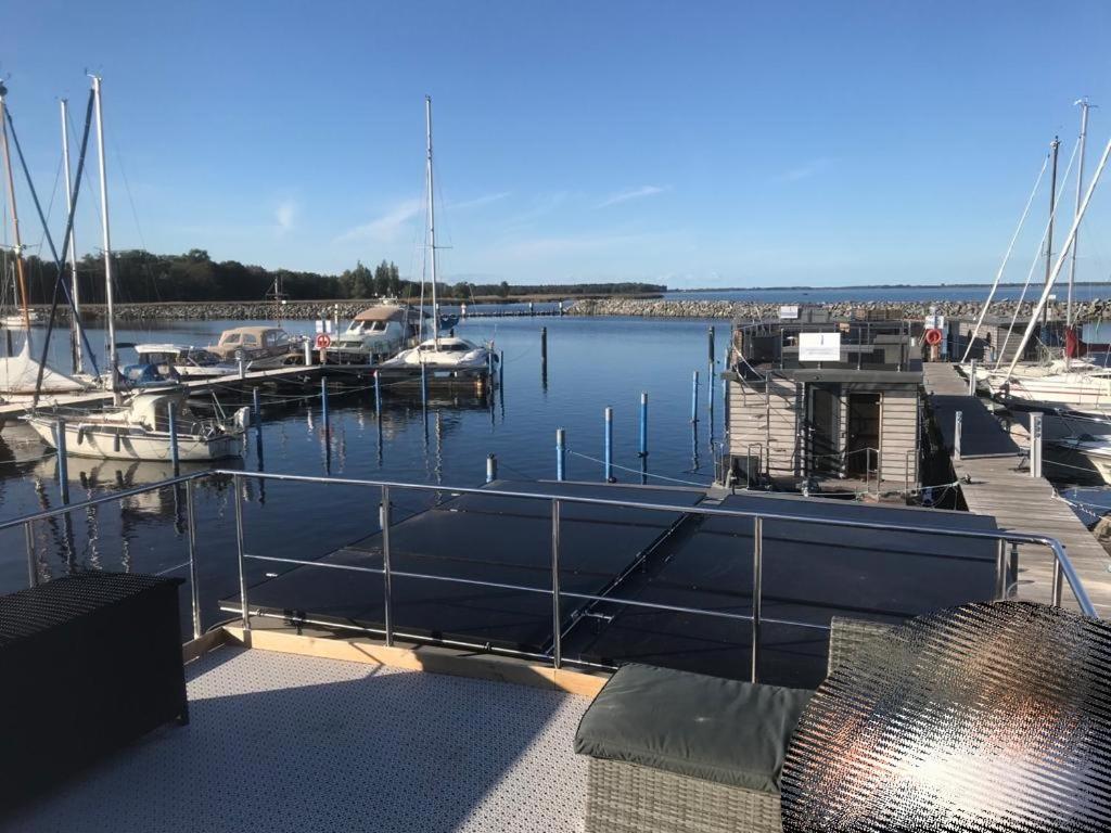 Hausboot Fjord Capella - Solarboot in Barth