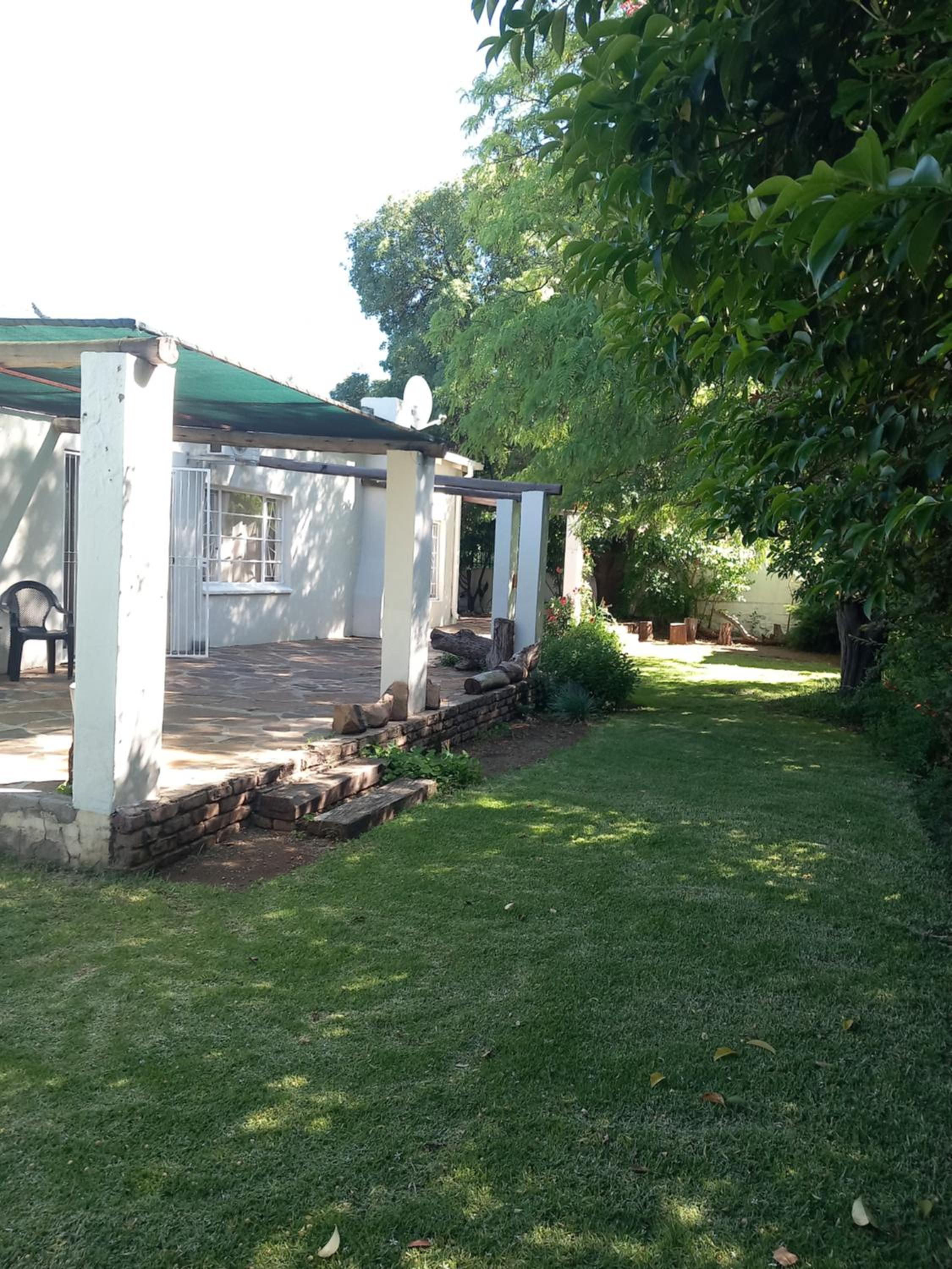 7 On Grey Guesthouse view 3