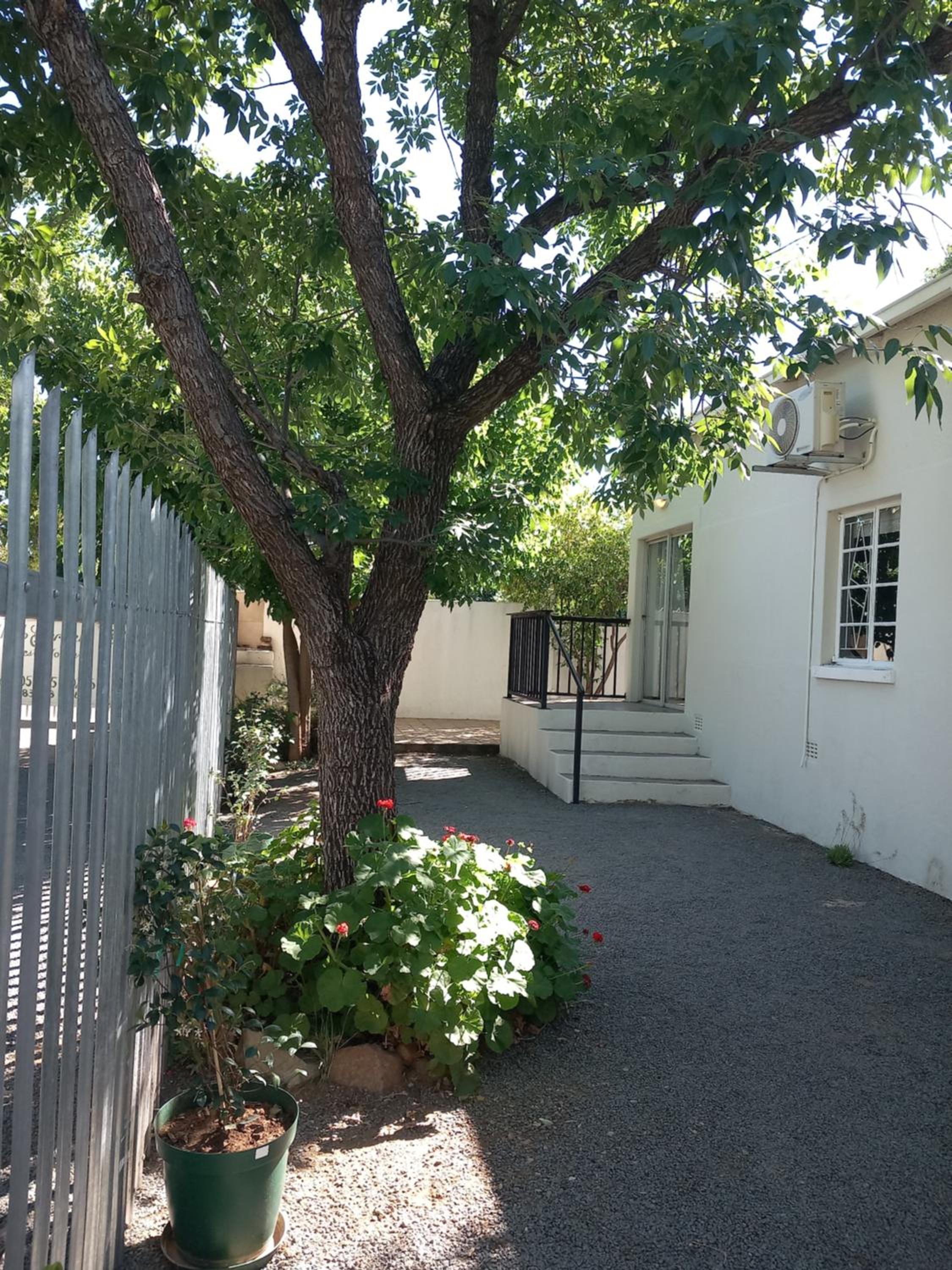 7 On Grey Guesthouse view 4