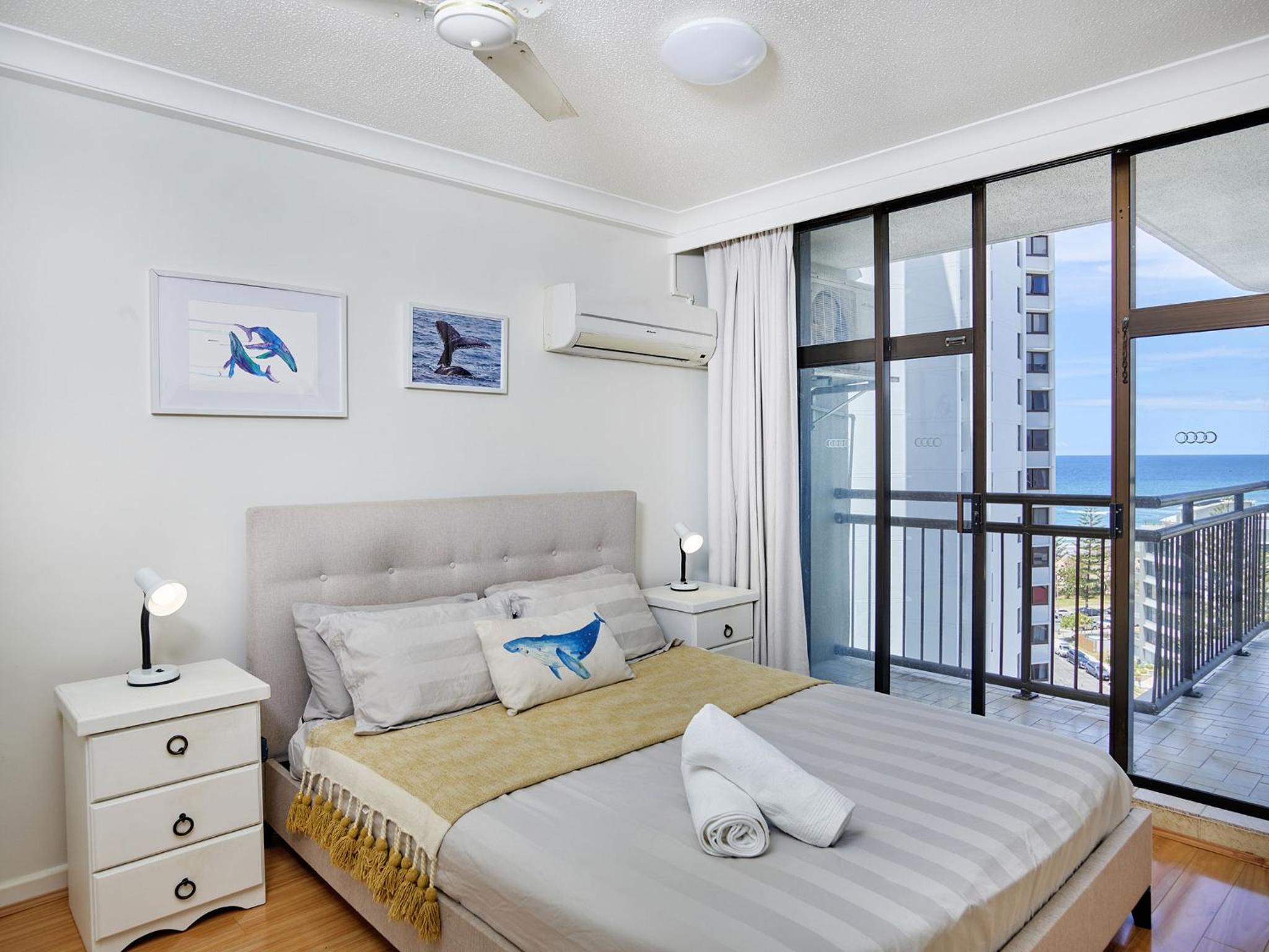 Surfers Paradise Beachcomber