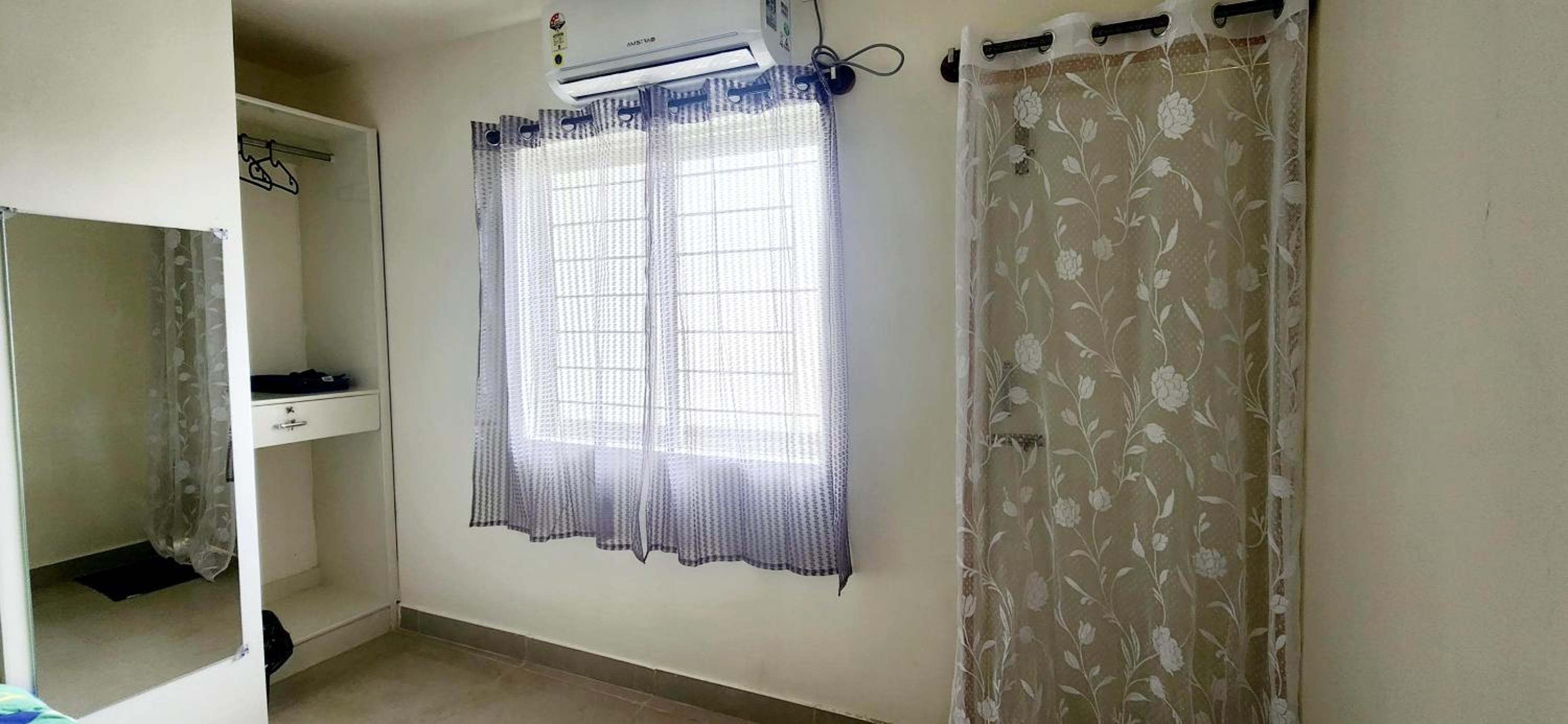 Rent On Comfort Luxury Room view 2