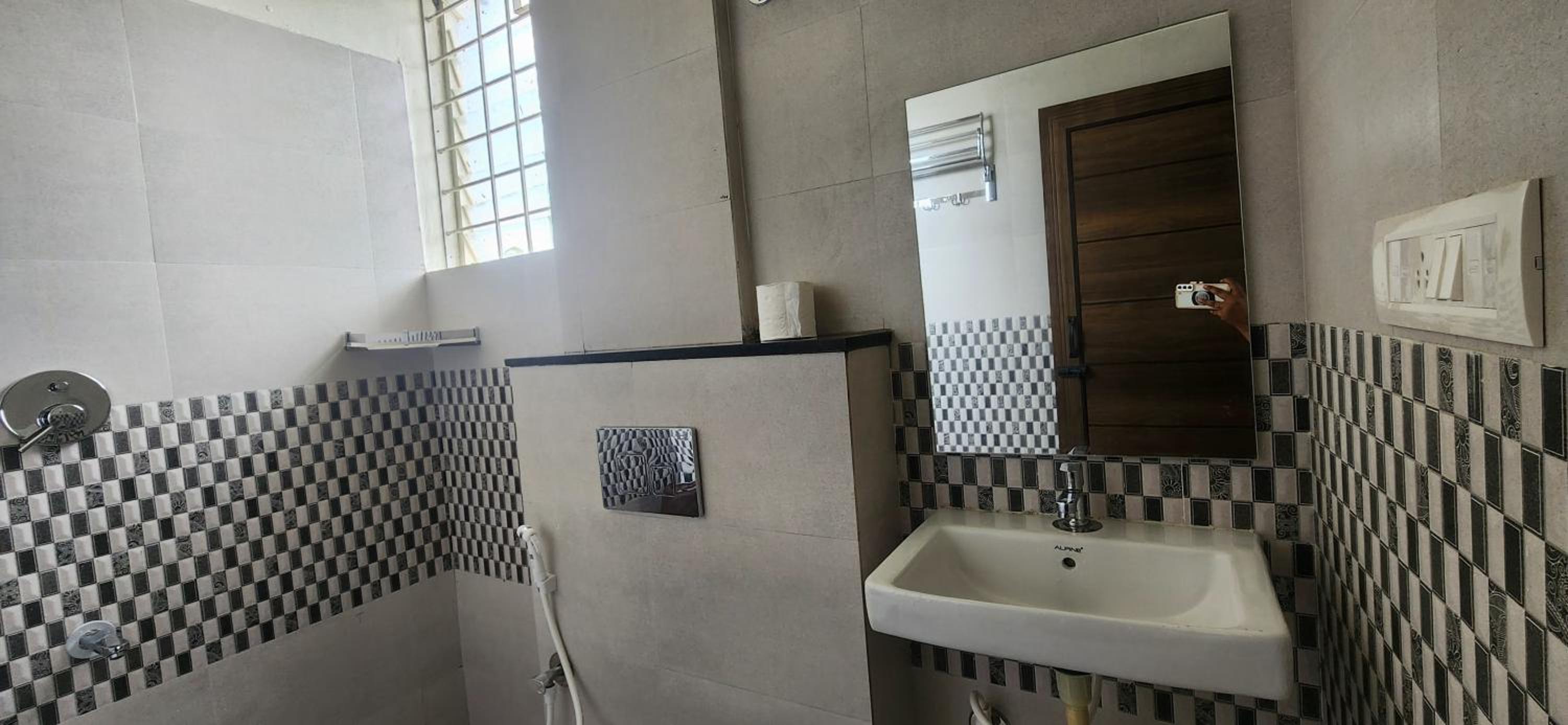 Rent On Comfort Luxury Room view 4