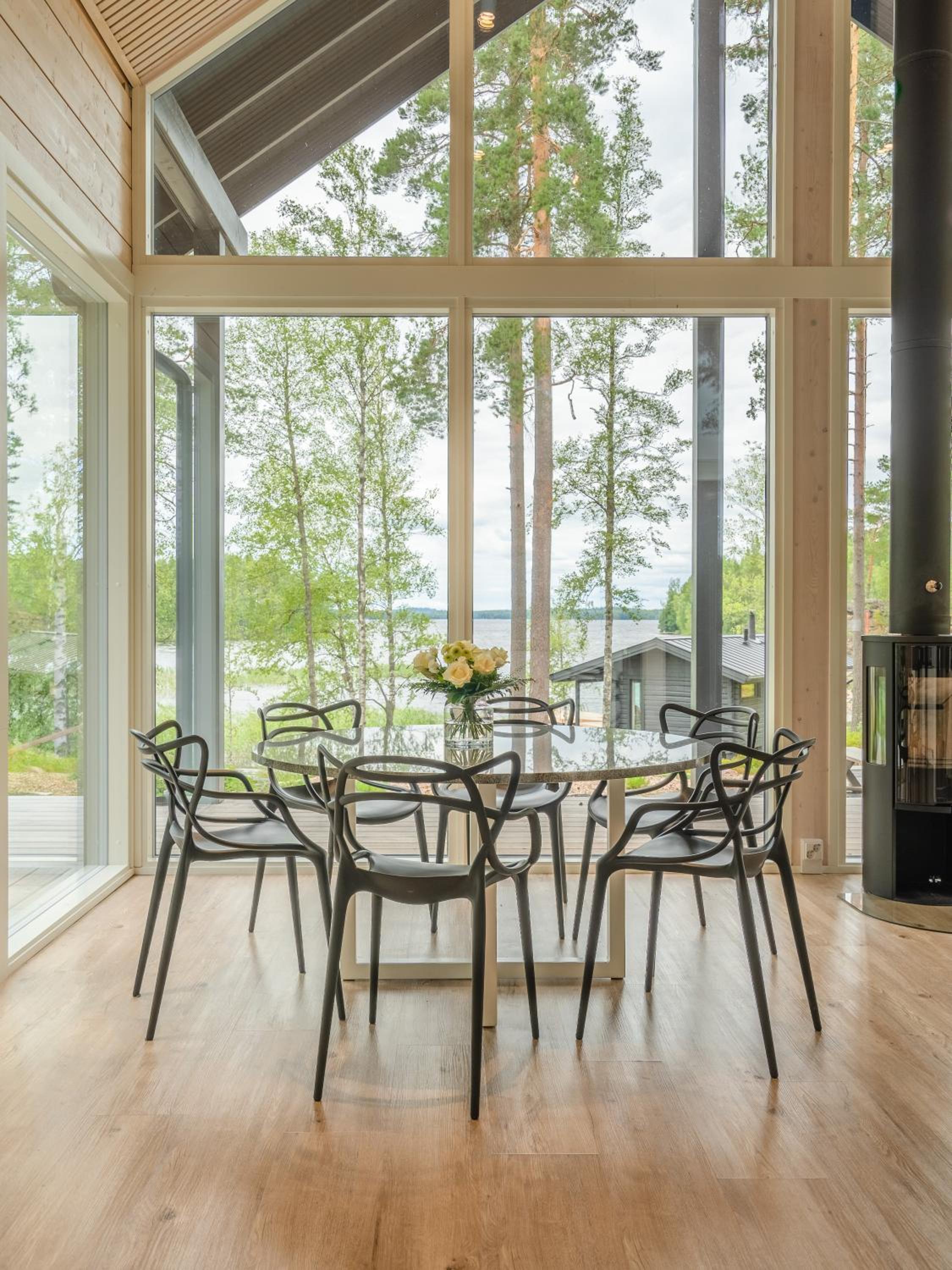 Lakeside Cabin in Heinola