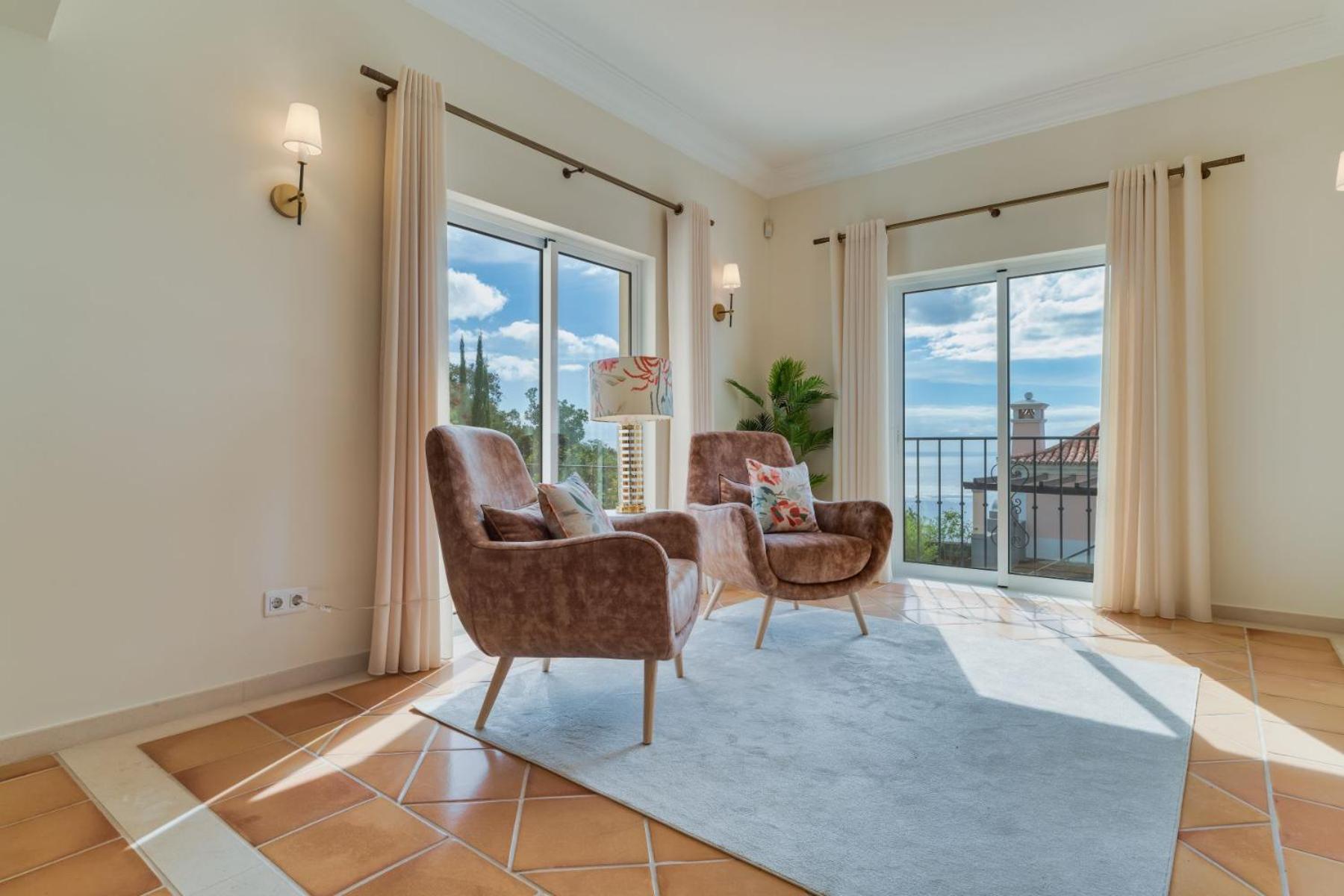 Villa Gasparini Palheiro Village by Holiday Rental Madeira view 2