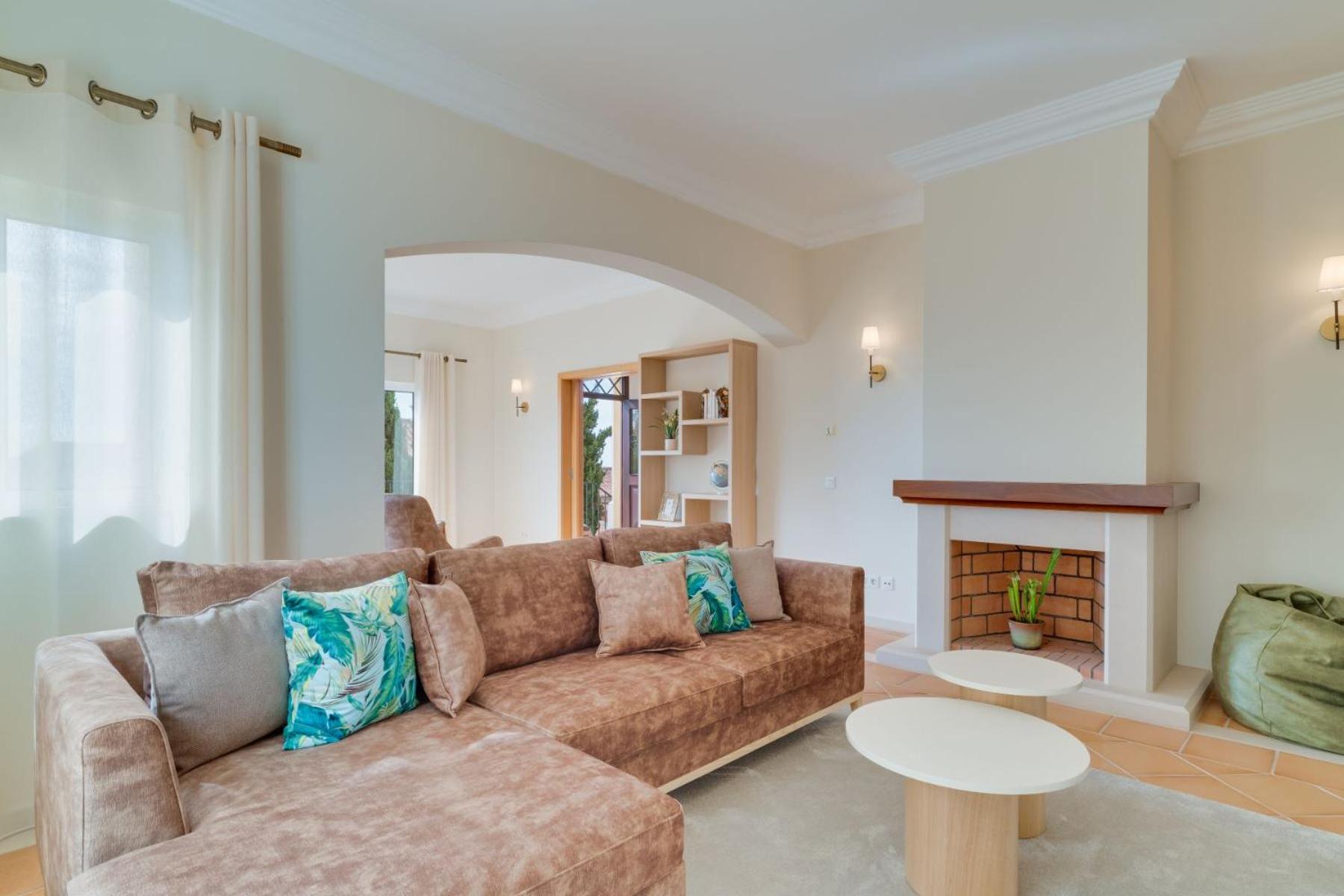 Villa Gasparini Palheiro Village by Holiday Rental Madeira view 5