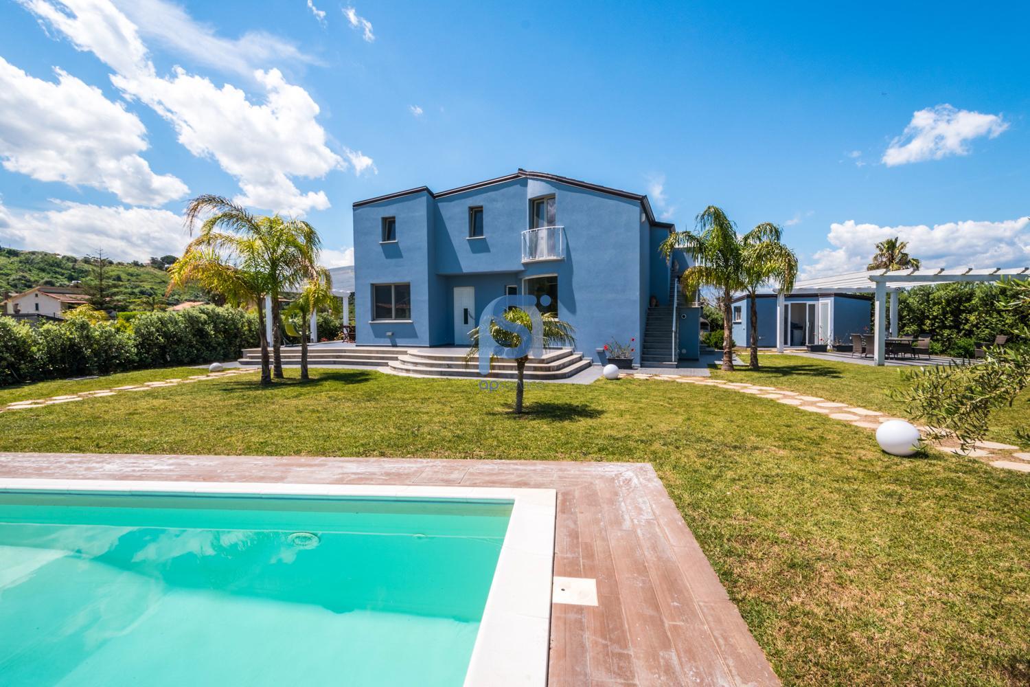 Villa Azzurra con piscina privata