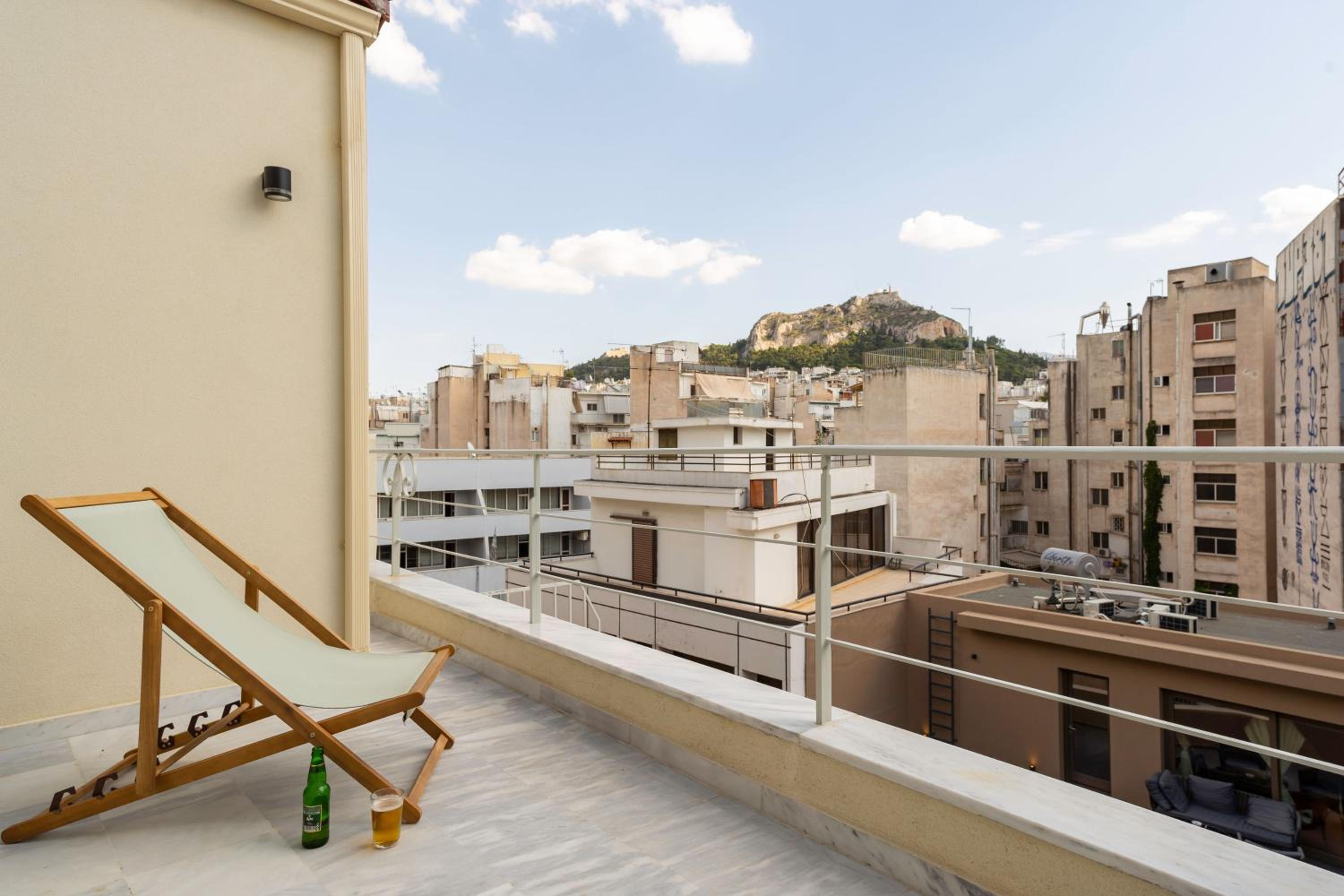 Mooeve Exarchia