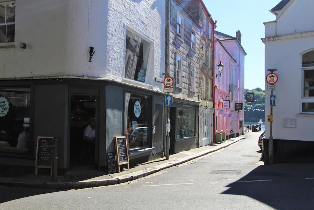 Quayside, Fowey view 5