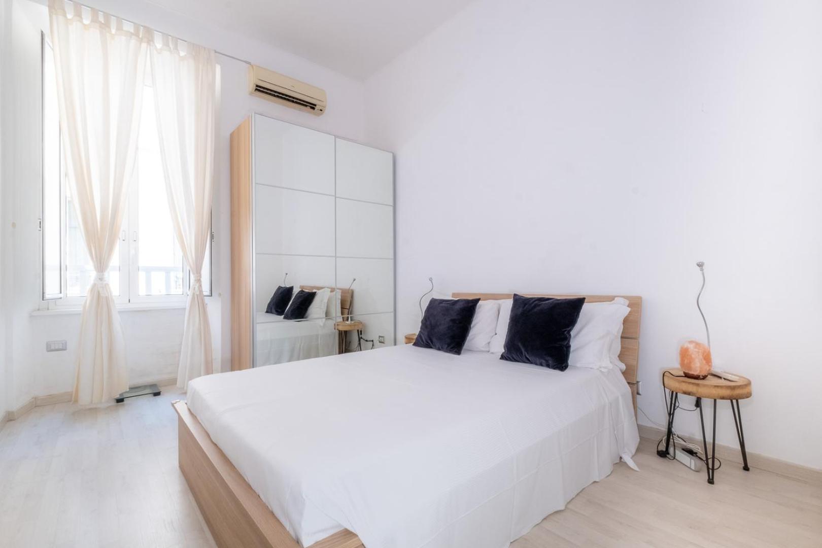 HT SUNNY1 bedroom Apartment by the Vatican