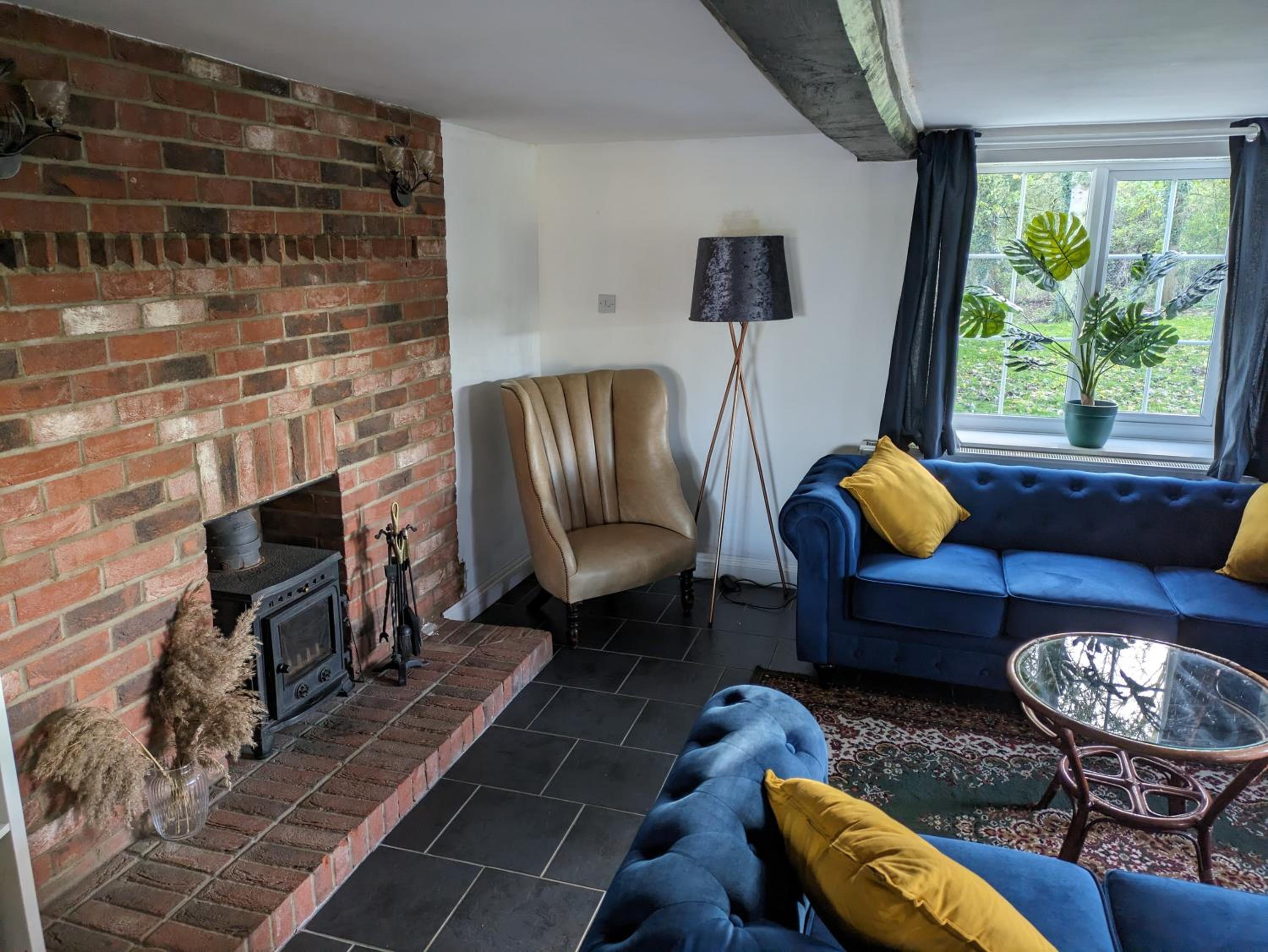 Spacious House with 3 Double Bedrooms in the Countryside view 2