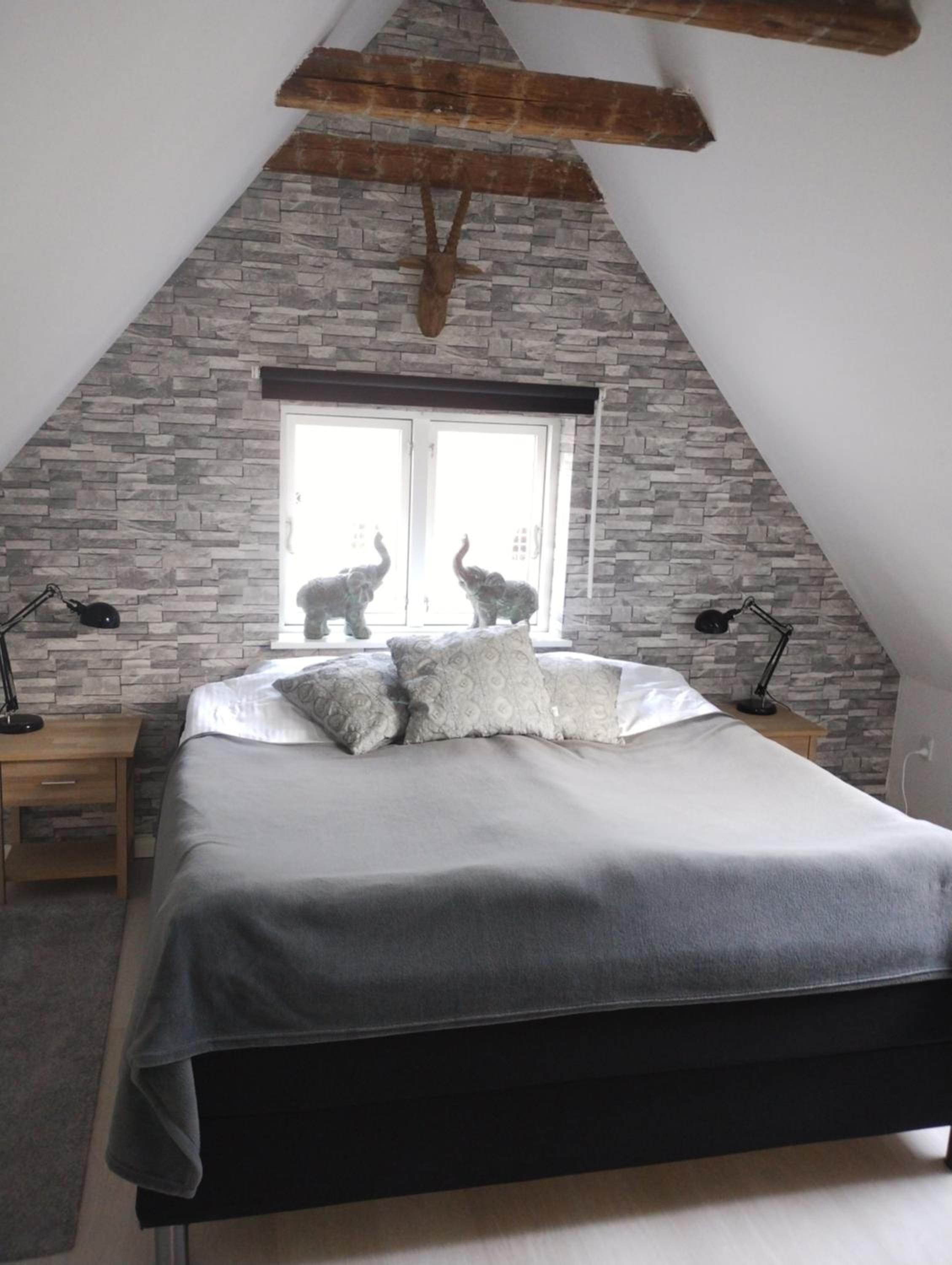Ezzo guest house