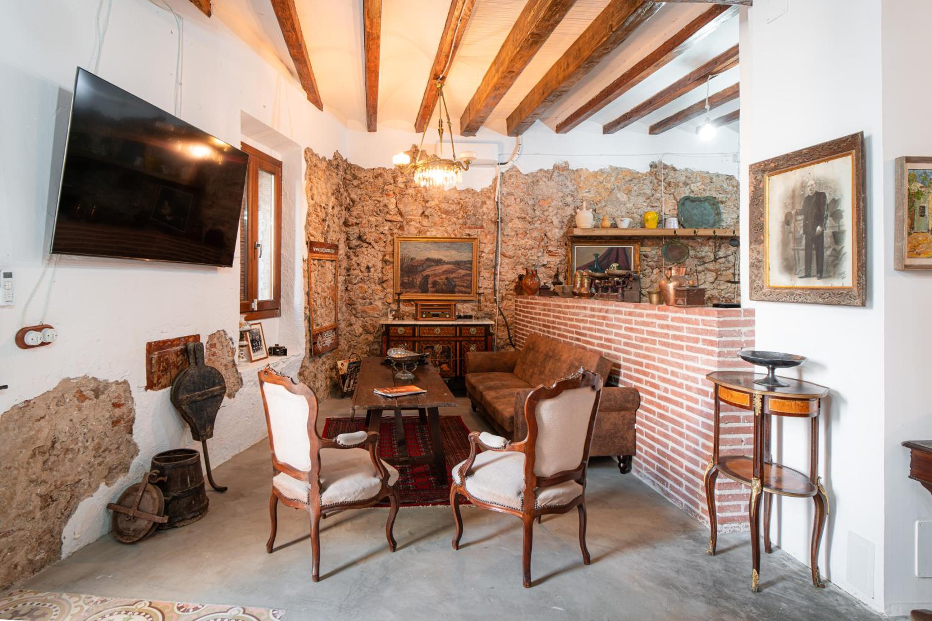 La Quadra Rural Housing