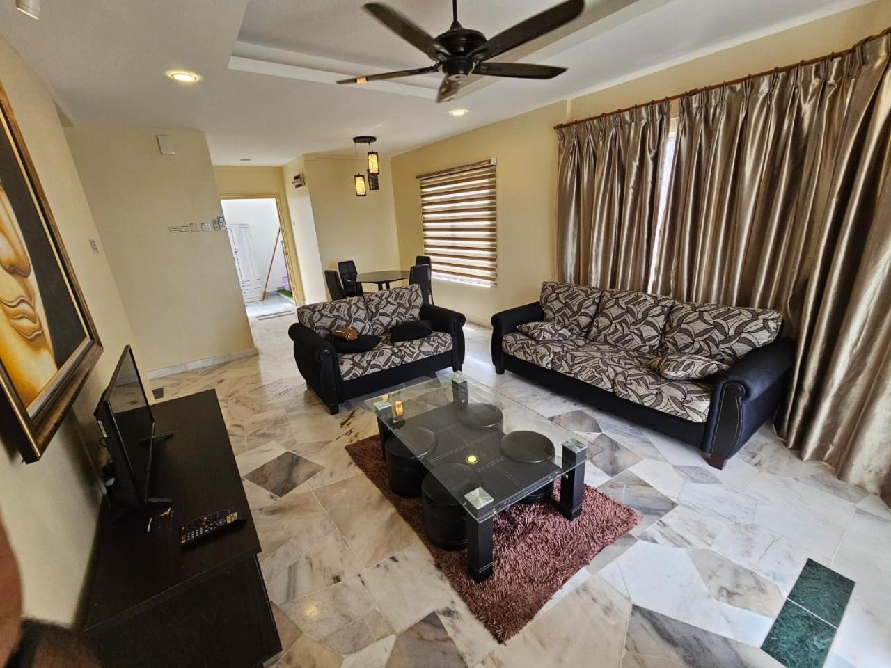 Newly refurbished Cozy PD Bayview Apartment with Ocean View photo 1