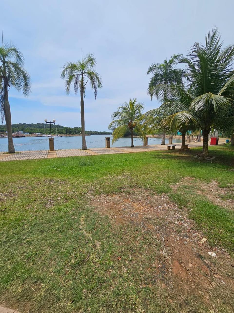 Newly refurbished Cozy PD Bayview Apartment with Ocean View photo 8