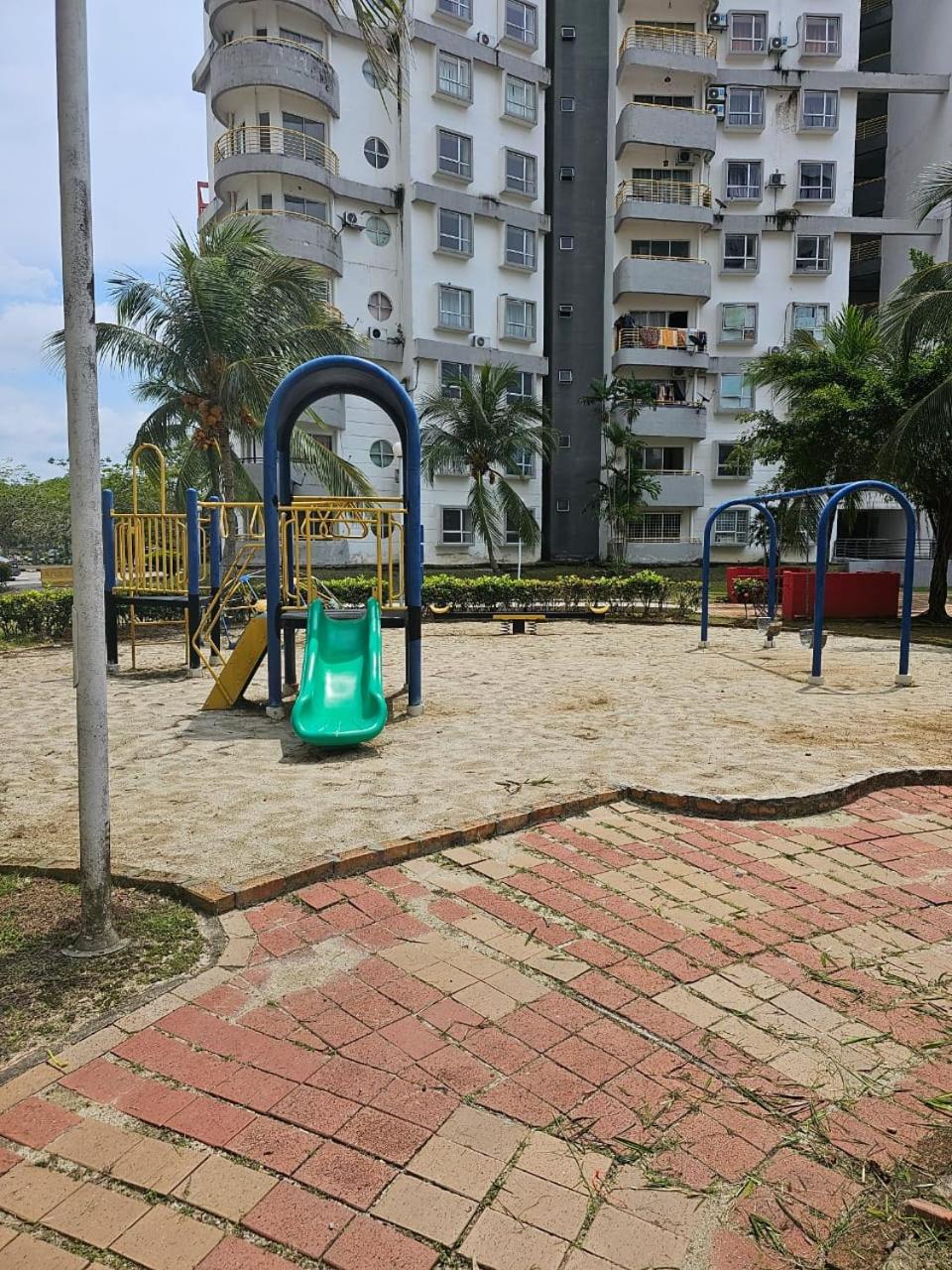 Newly refurbished Cozy PD Bayview Apartment with Ocean View photo 4