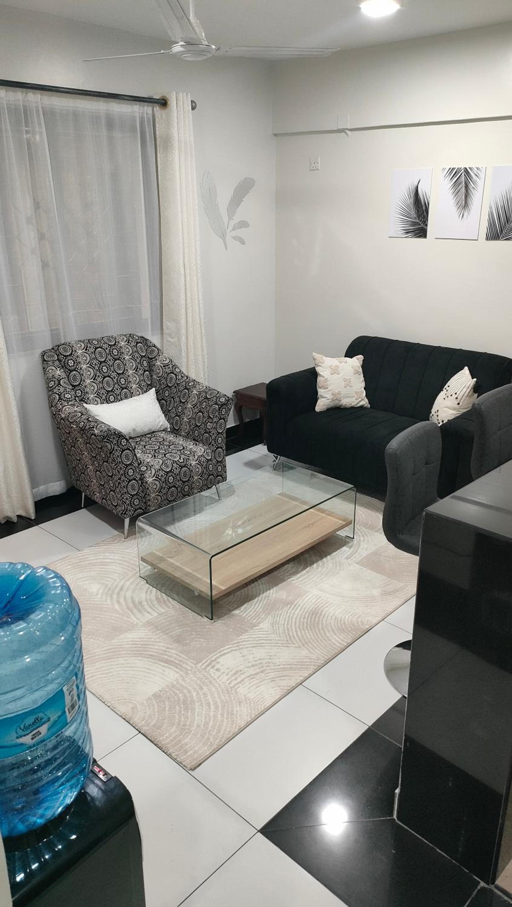 Crescent suites