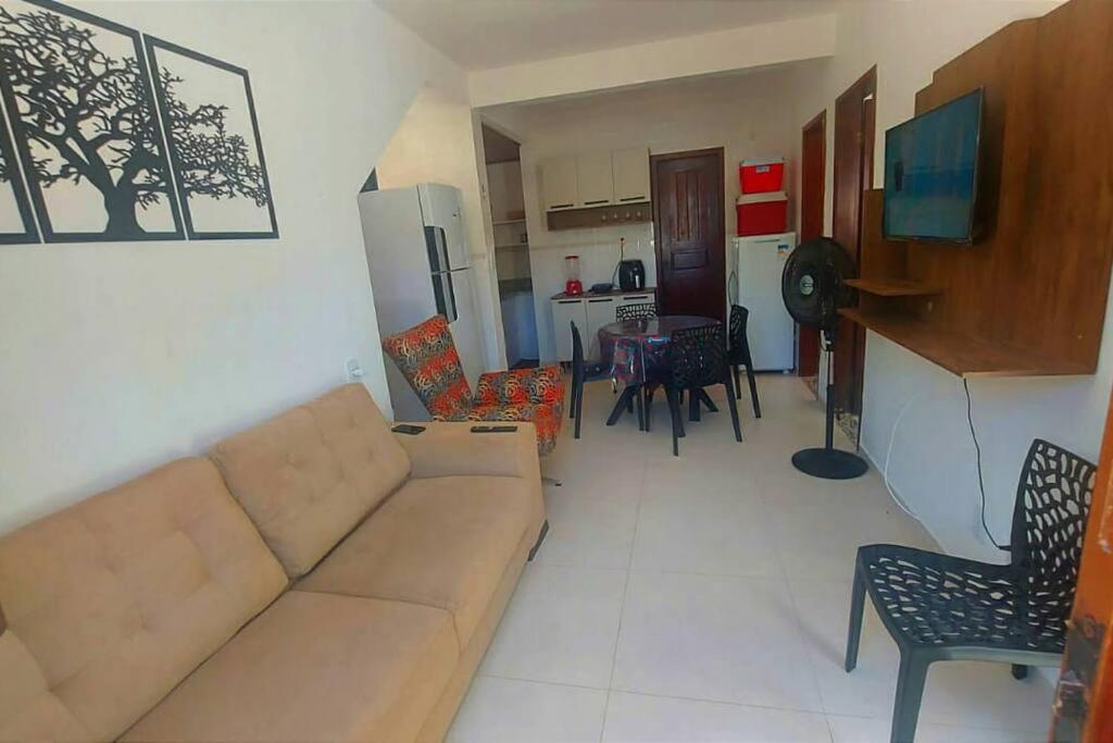 Linda casa beira mar com piscina privativa próximo a Guarajuba