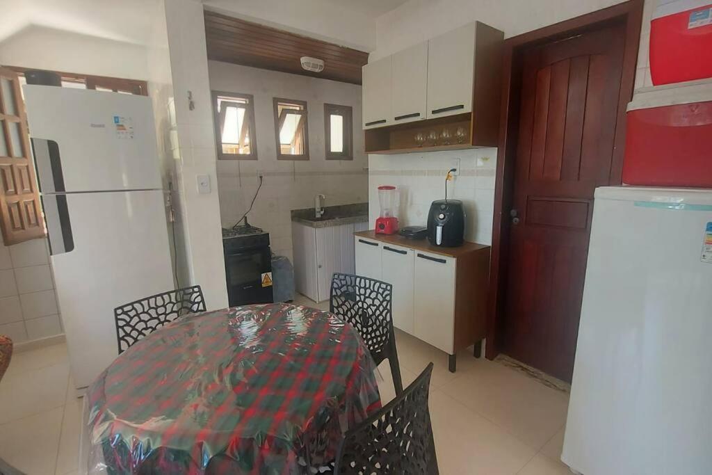 Linda casa beira mar com piscina privativa próximo a Guarajuba