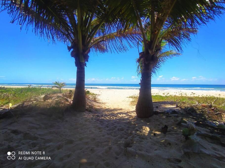 Linda casa beira mar com piscina privativa próximo a Guarajuba