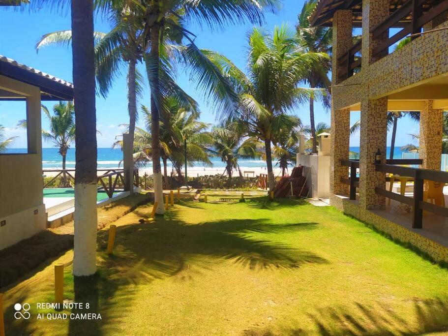 Linda casa beira mar com piscina privativa próximo a Guarajuba