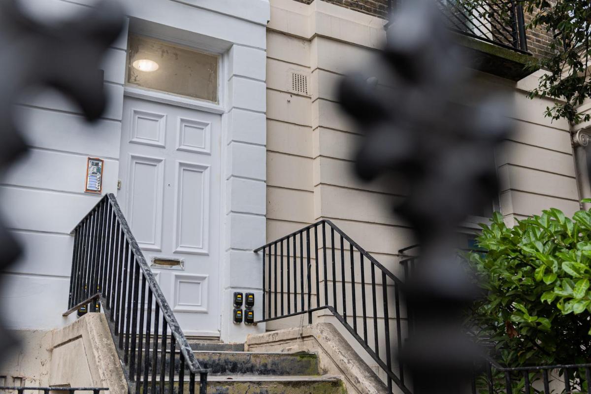 One & Two Bedroom Apartments near Holloway Train Station by Sojo