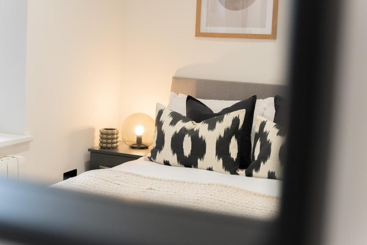 One & Two Bedroom Apartments near Holloway Train Station by Sojo