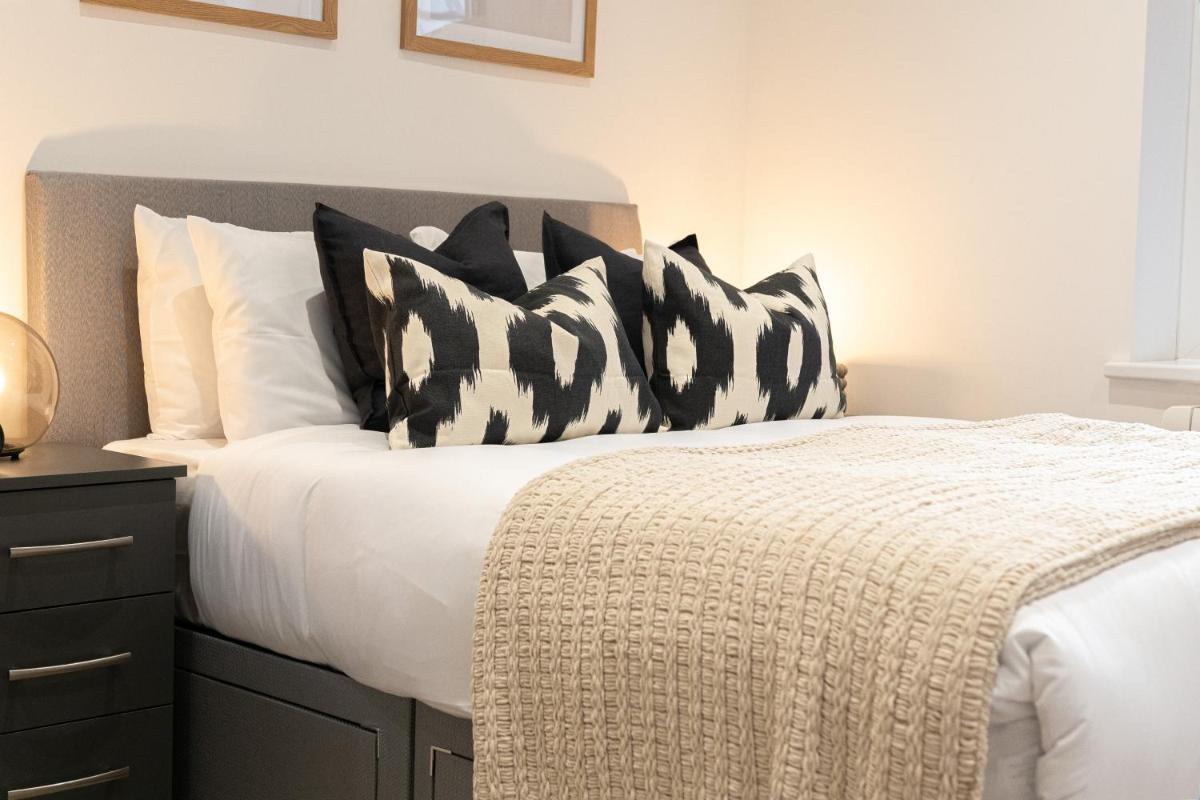 One & Two Bedroom Apartments near Holloway Train Station by Sojo