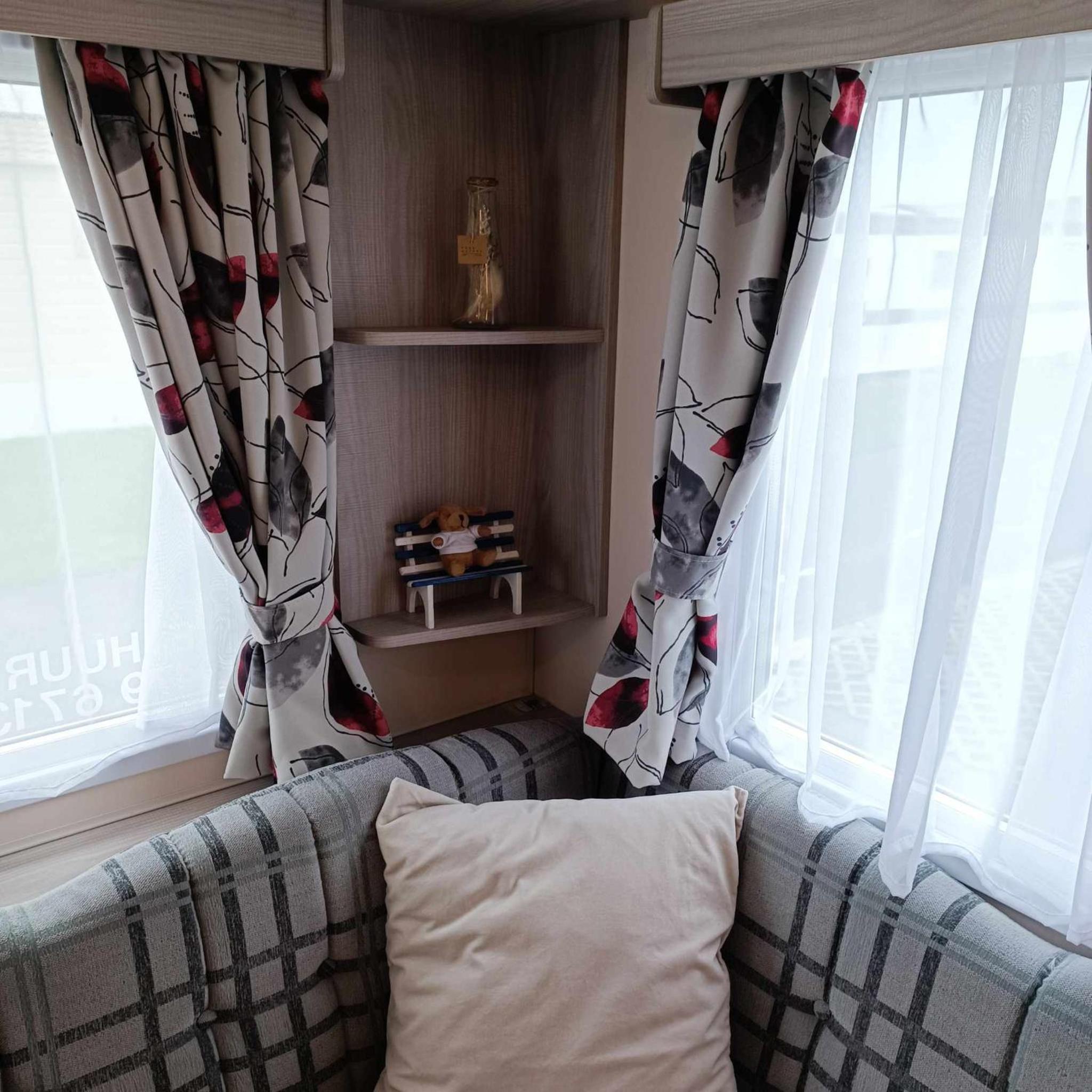 Caravan Aan Zee Arnani