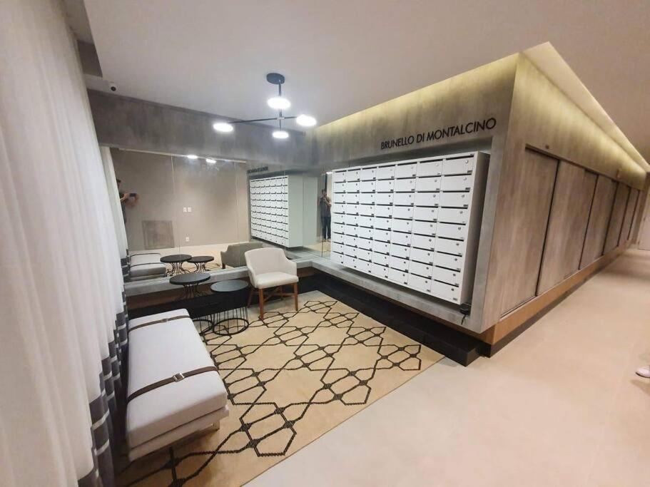 Apartamento 2 Suítes com piscina e churrasqueira, ao lado da UFSC