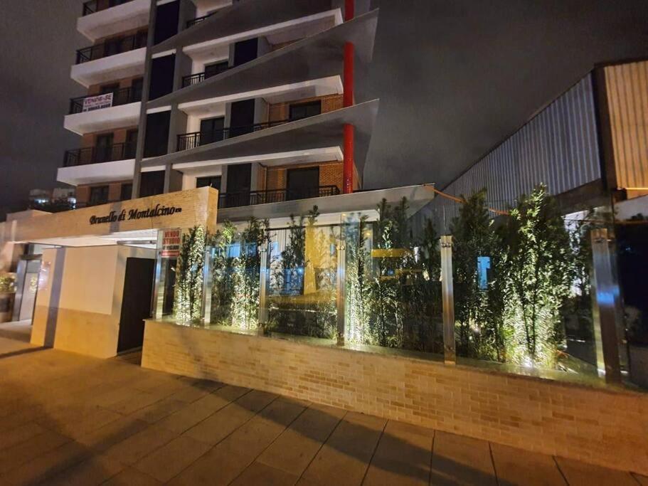 Apartamento 2 Suítes com piscina e churrasqueira, ao lado da UFSC