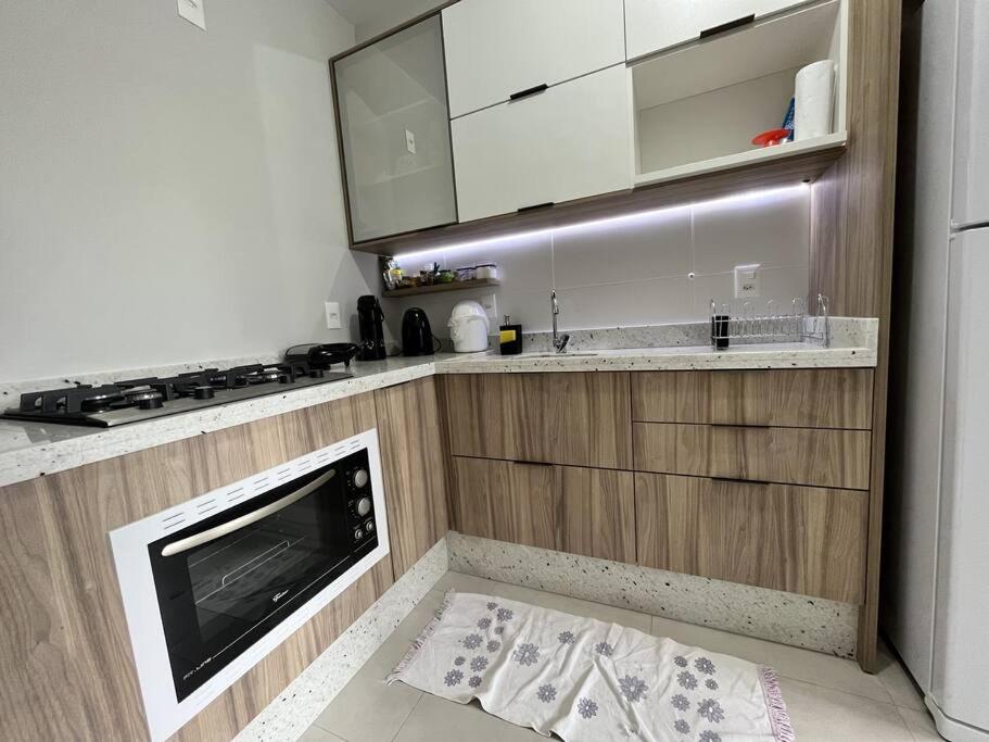 Apartamento 2 Suítes com piscina e churrasqueira, ao lado da UFSC