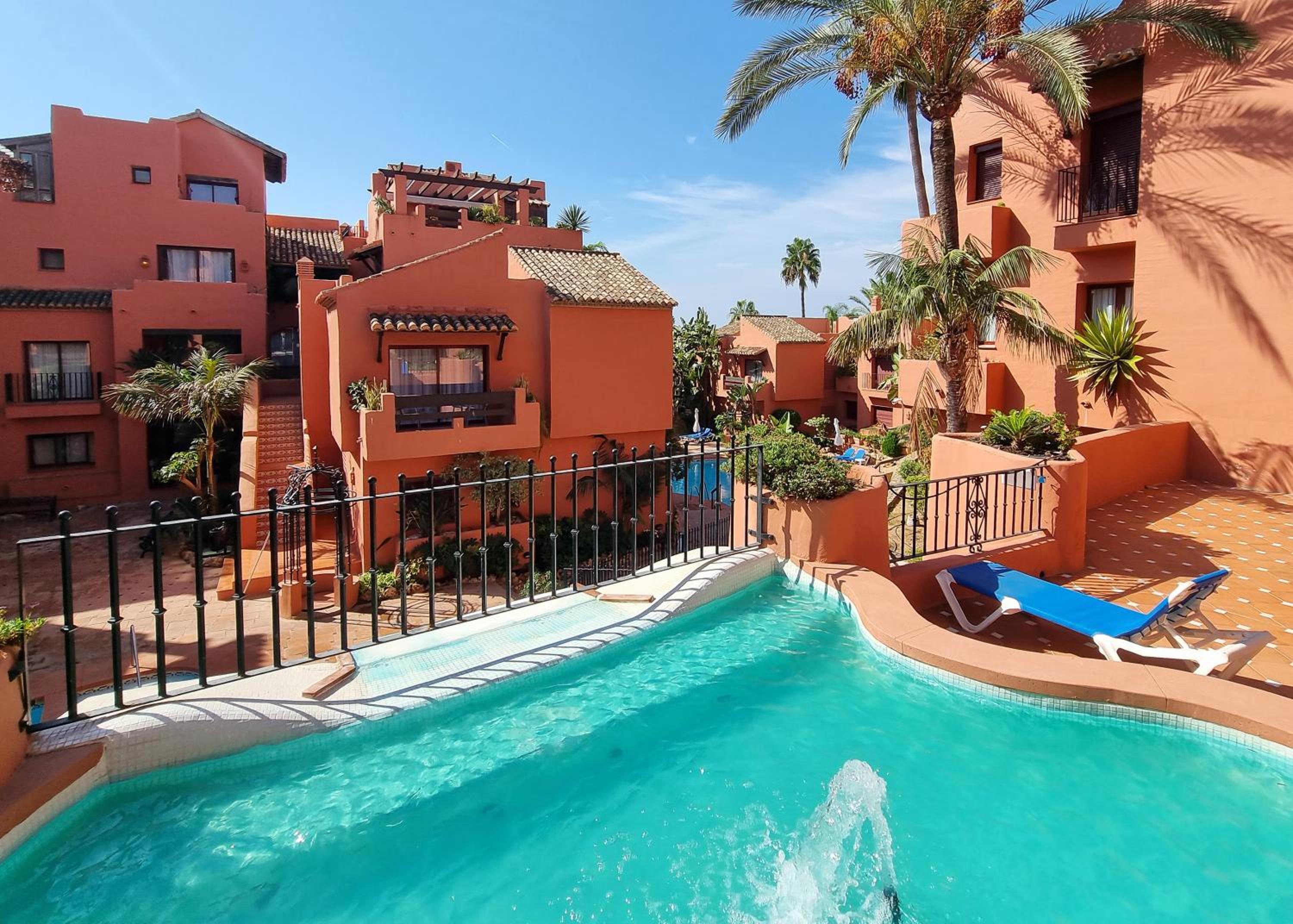 Luxury Apartment in Jardines De Don Carlos