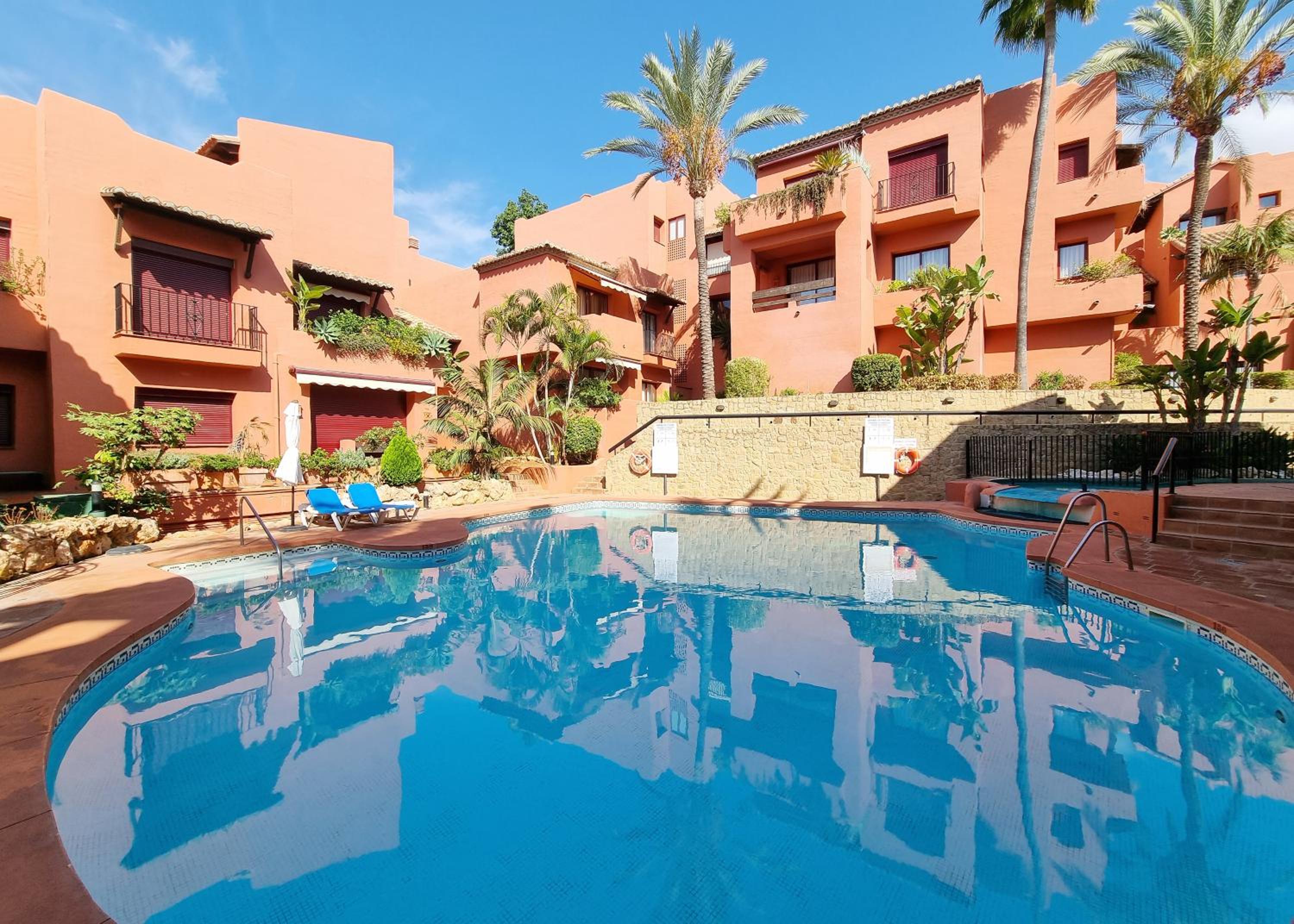 Luxury Apartment in Jardines De Don Carlos