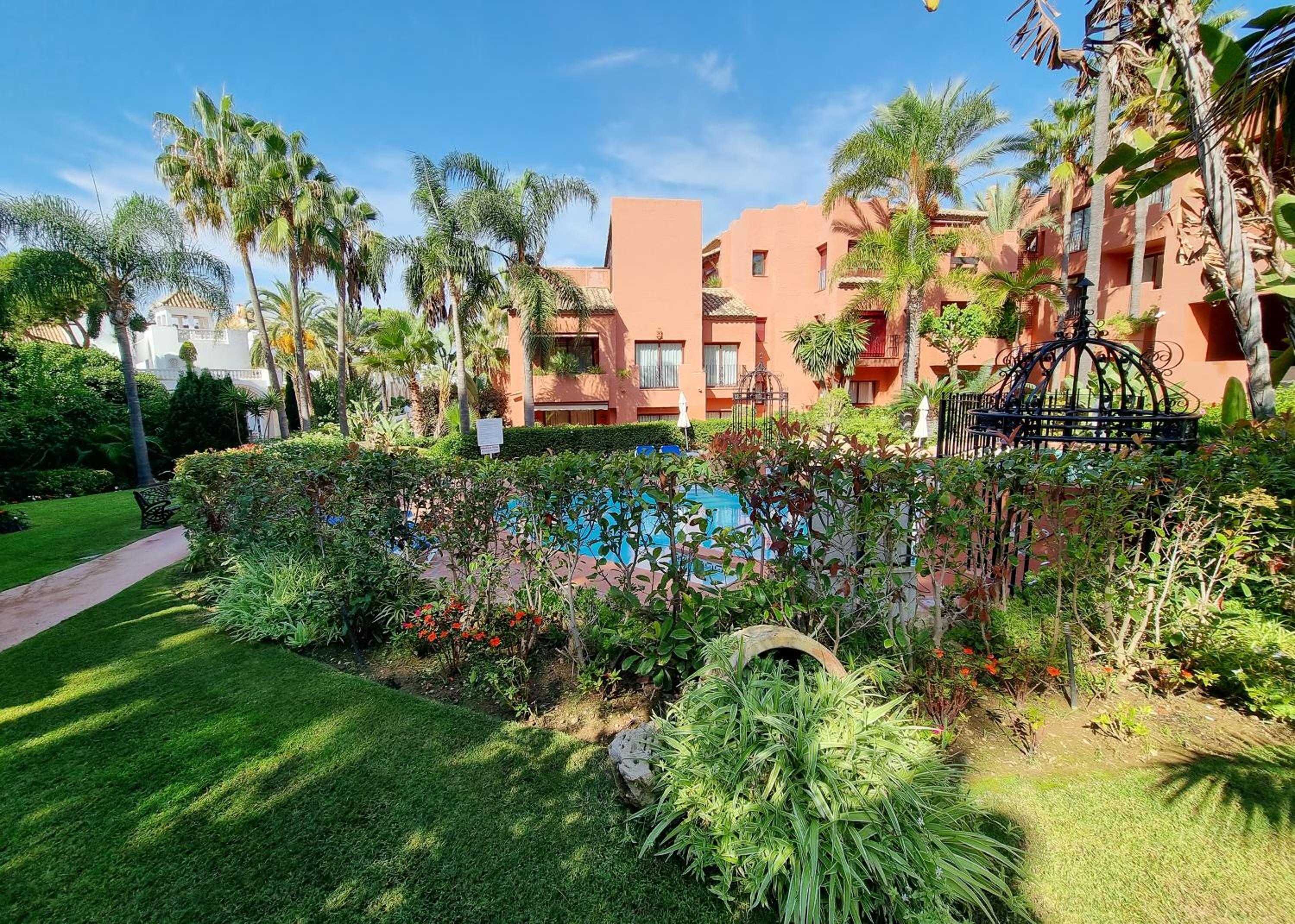 Luxury Apartment in Jardines De Don Carlos